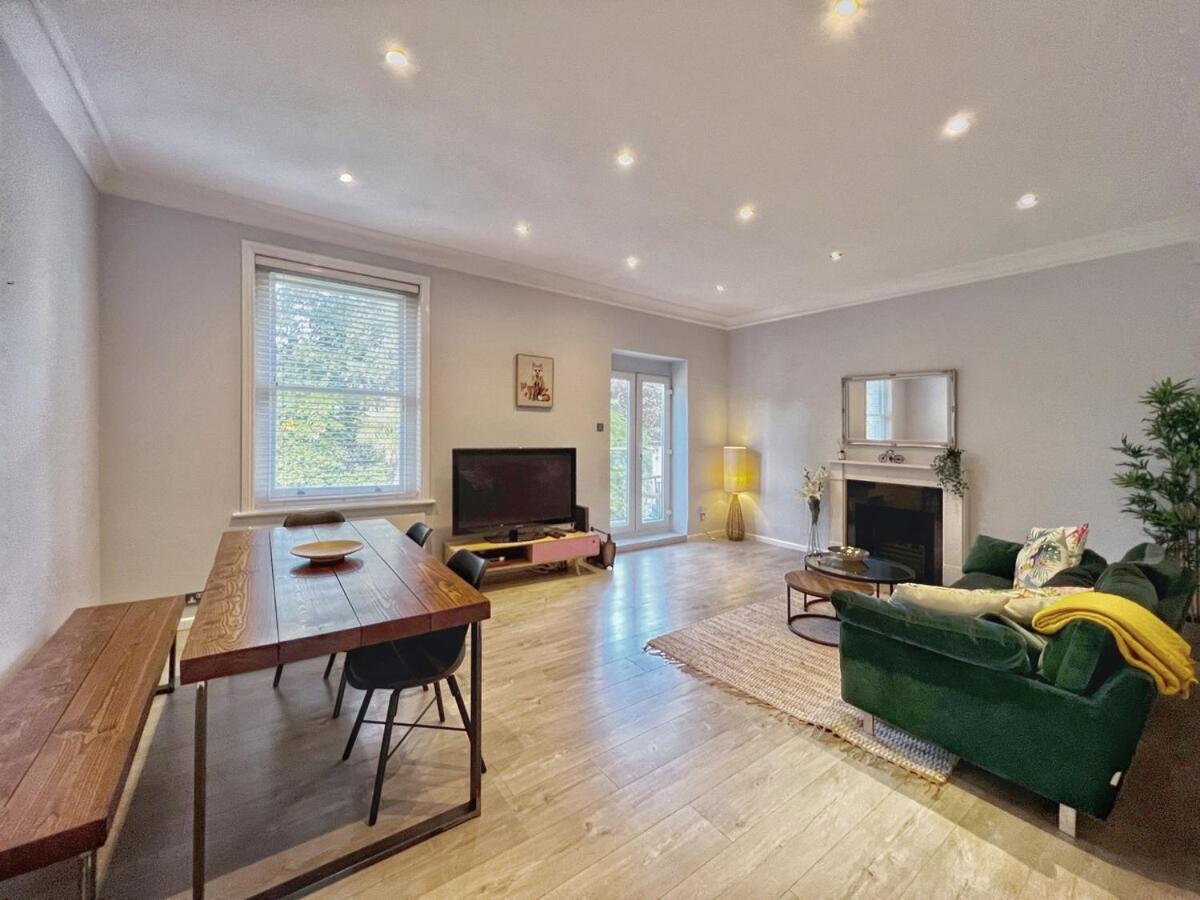 Exquisite 2beds, 2baths In Charming Camden Area - Belsize Park Apartment London