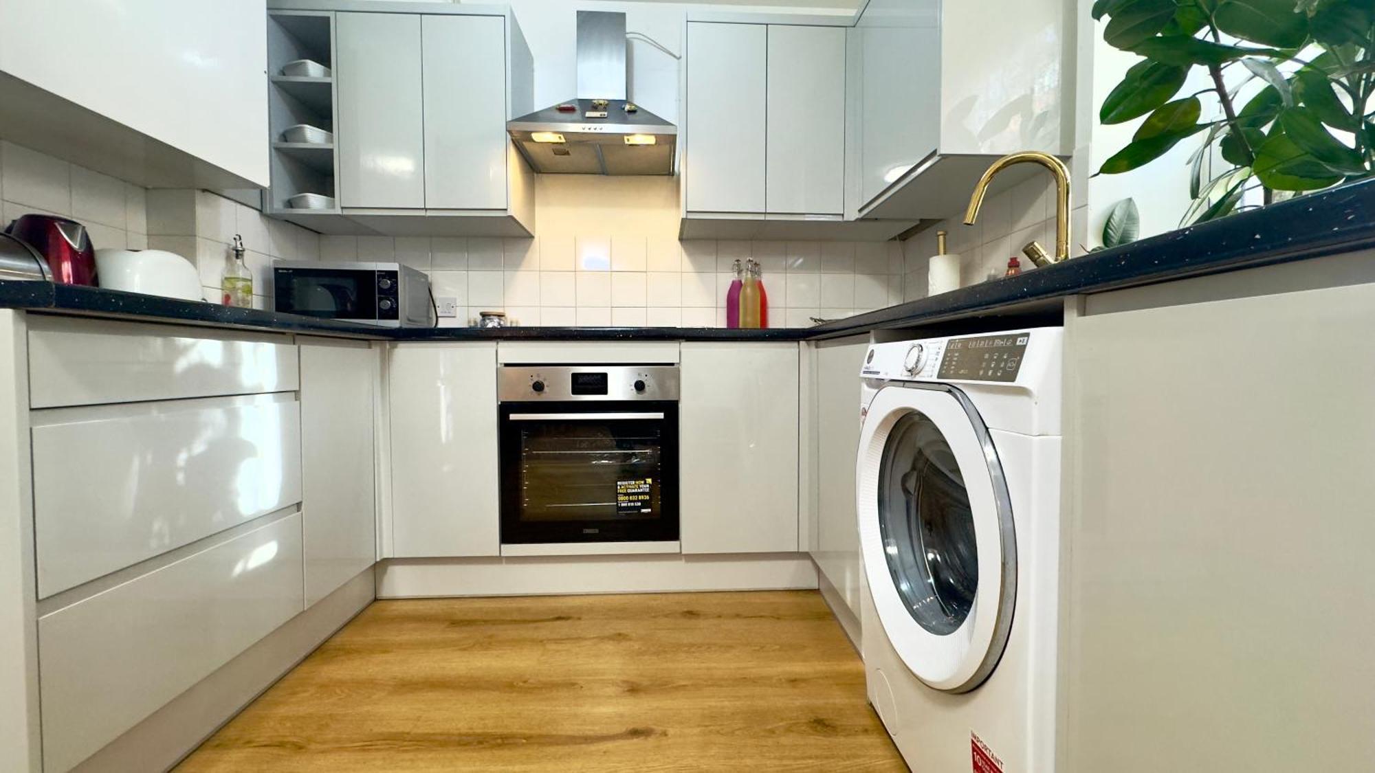 Cute 1 Bedroom Edgware Road Apartment London