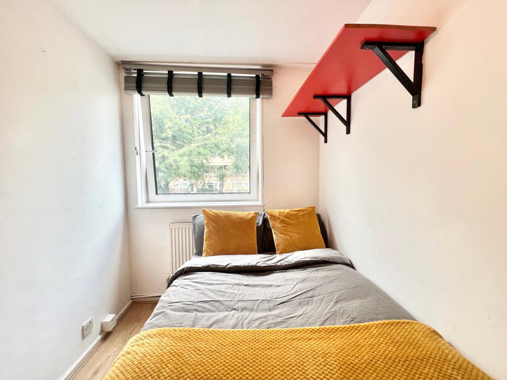 Guest house Convenient In *