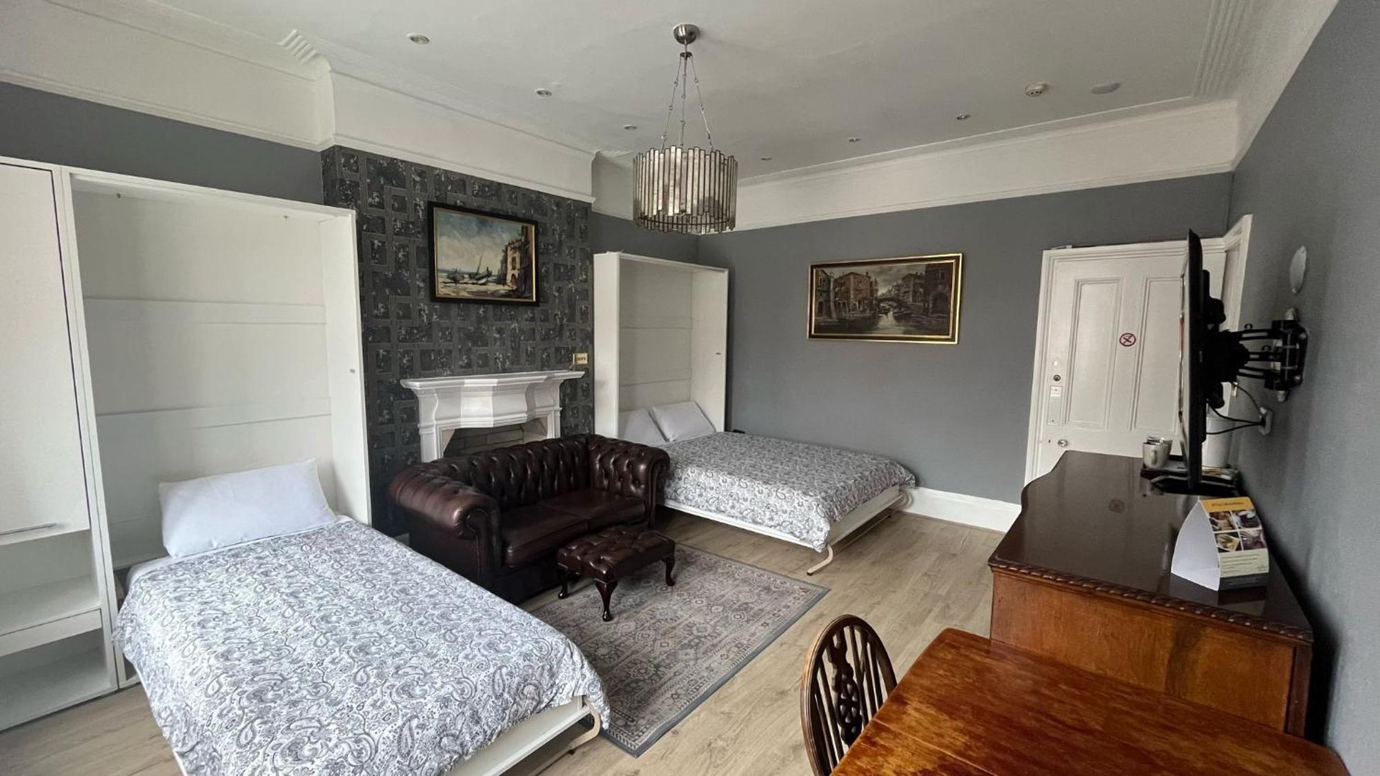 Guest house Charlotte London