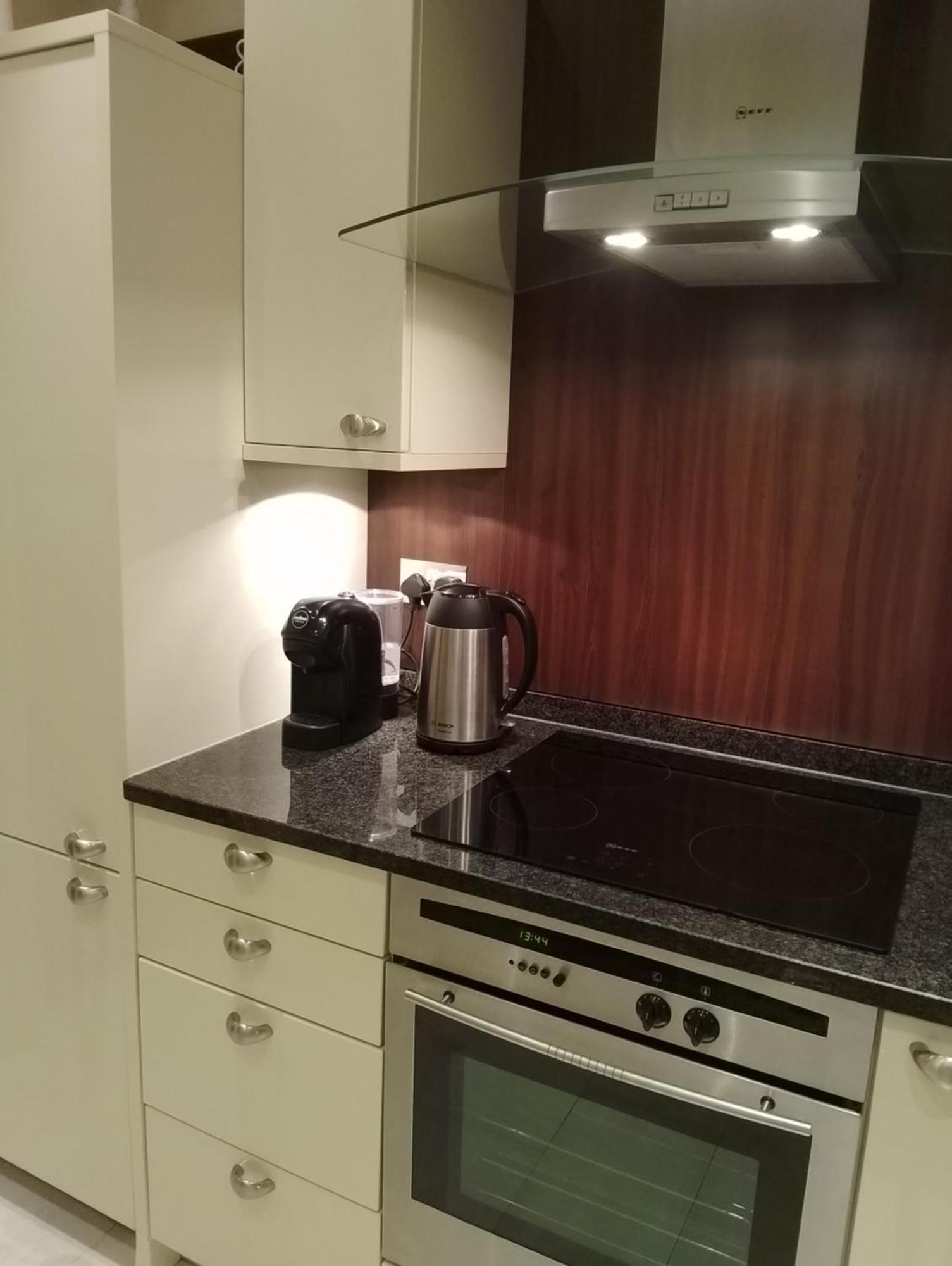 Beautiful With Underground Parking, Balcony In Kew, Richmond
