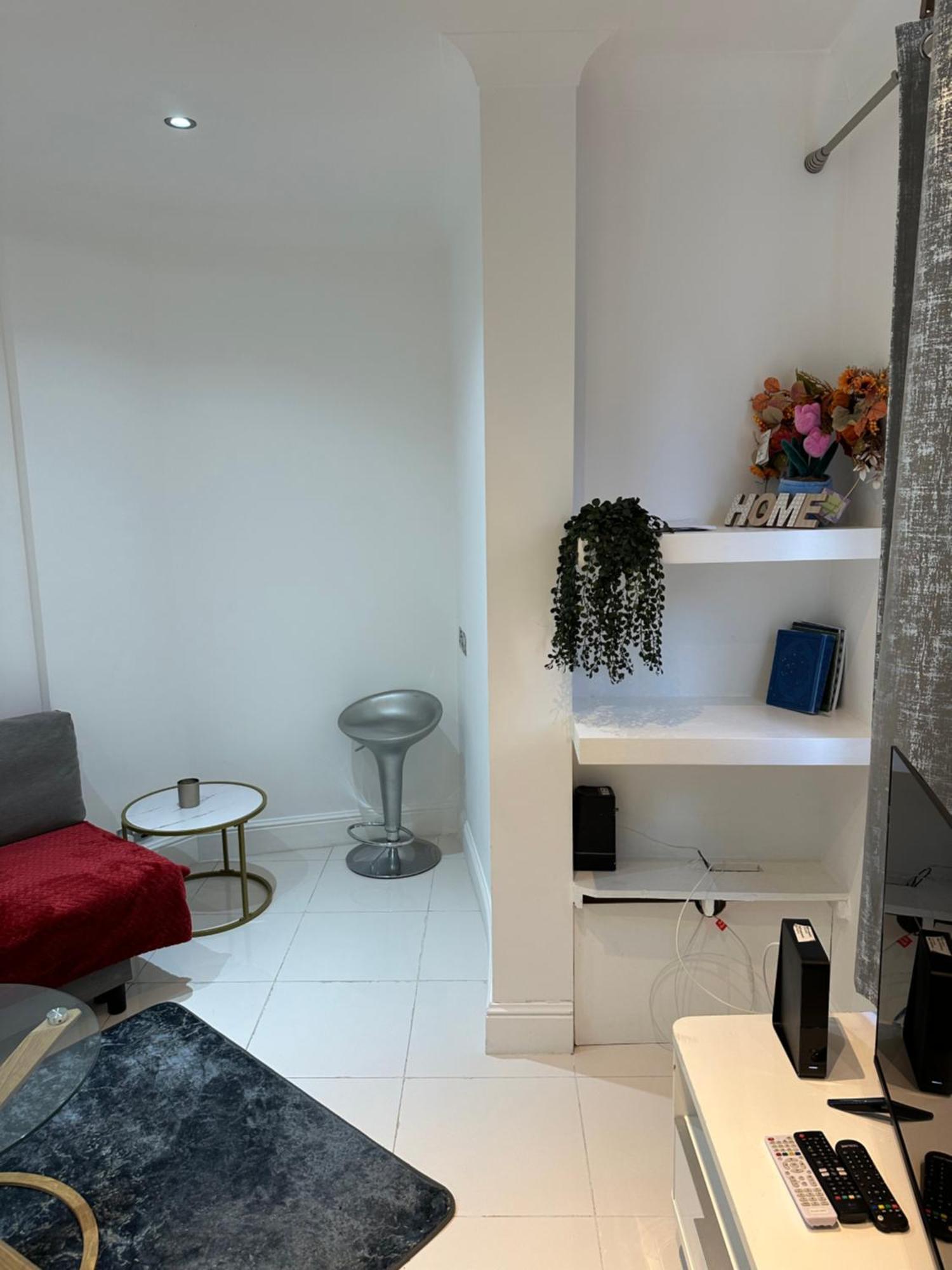 Modern 1 Bed Flat In Maida Vale London