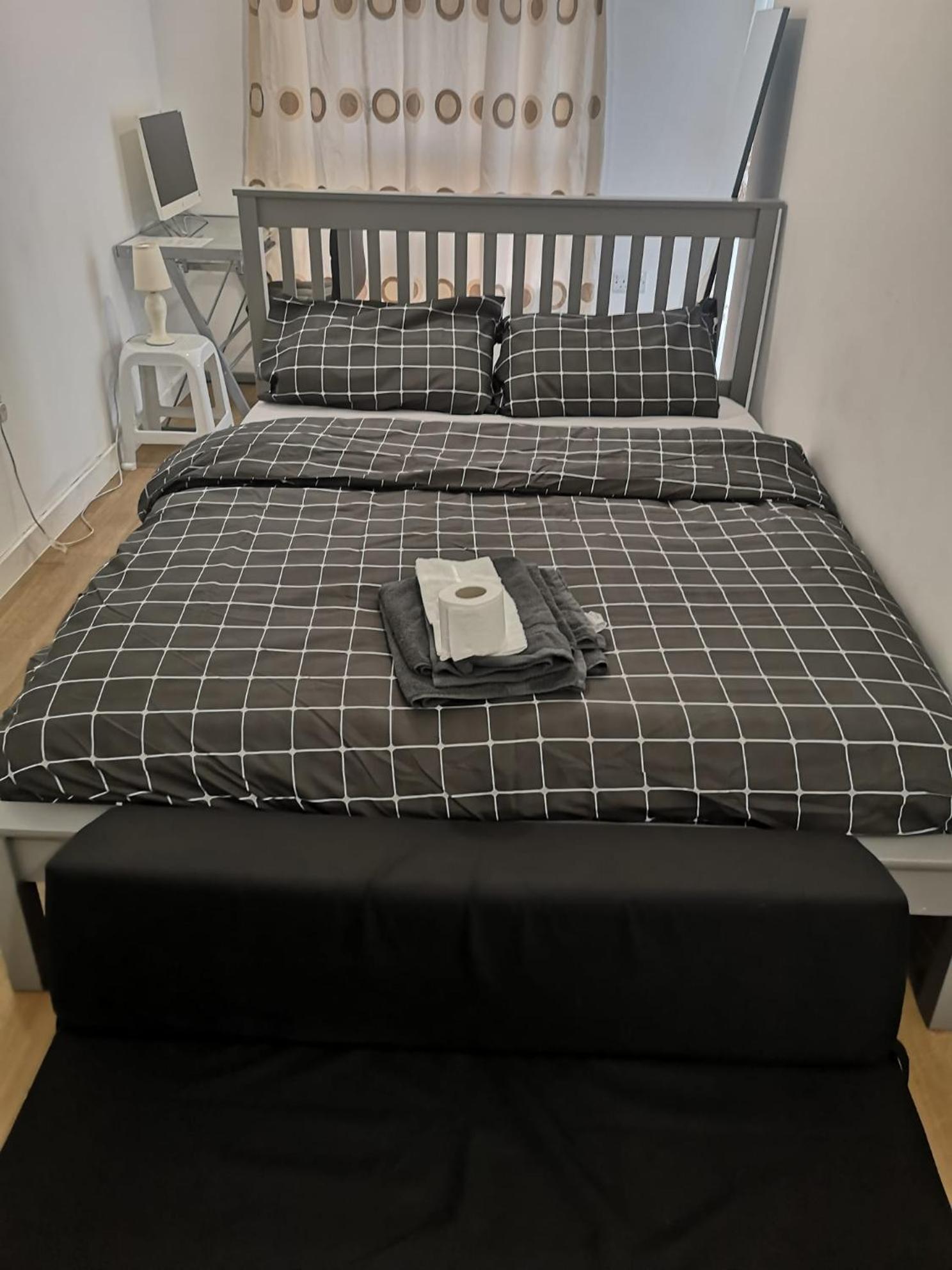 Lascelles House - A Few Mins To Us Embassy, Battersea Power Station & Homestay *