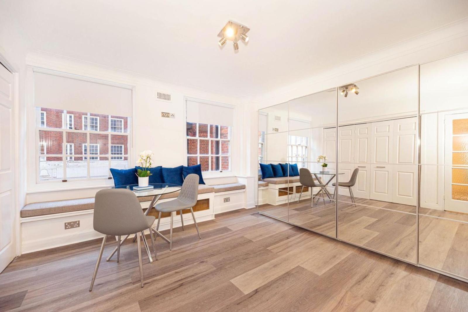 Sg, Boutique Mayfair London