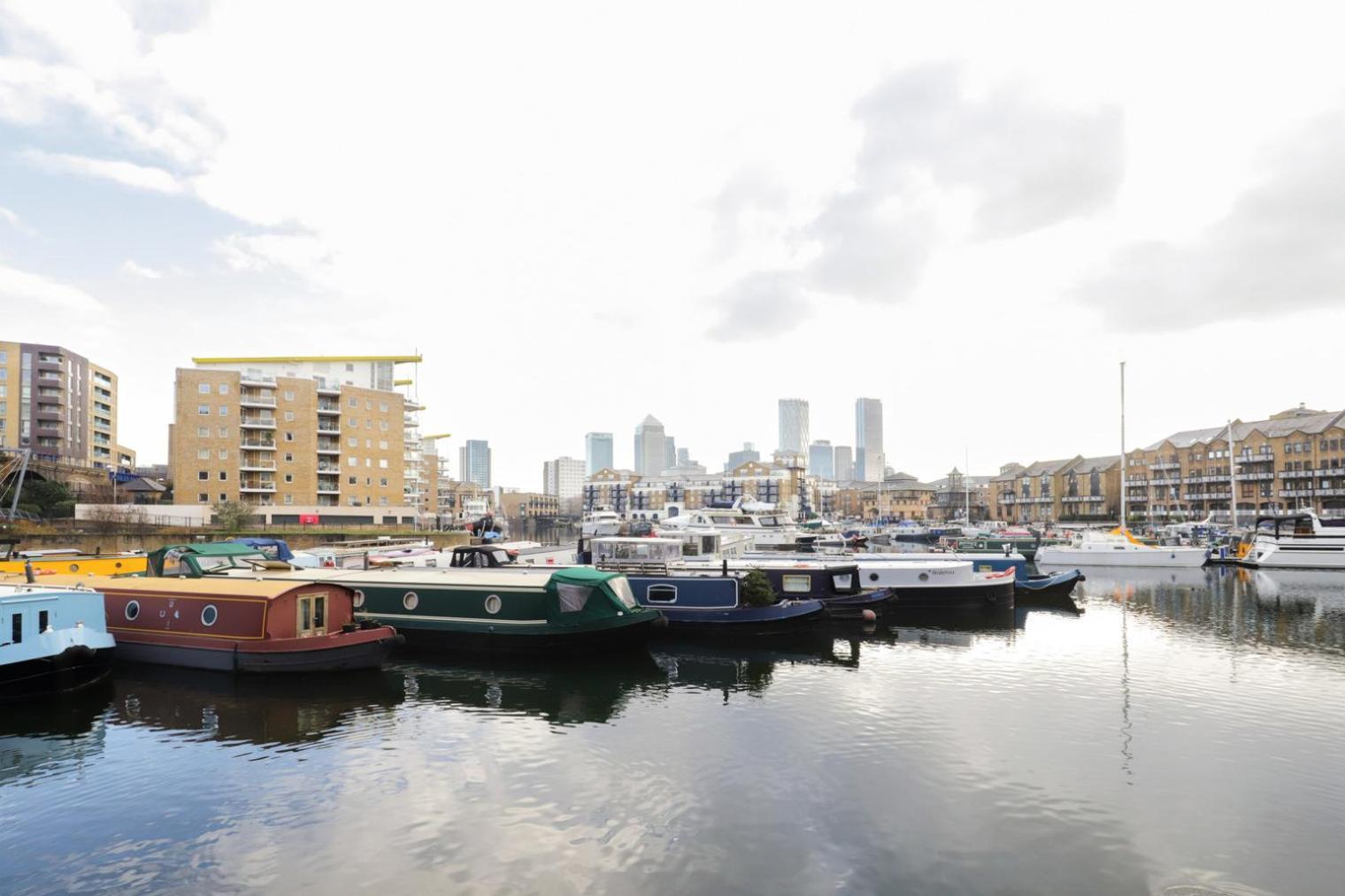 Blueground Limehouse Balcony Nr Tube Lon-227 Apartment London