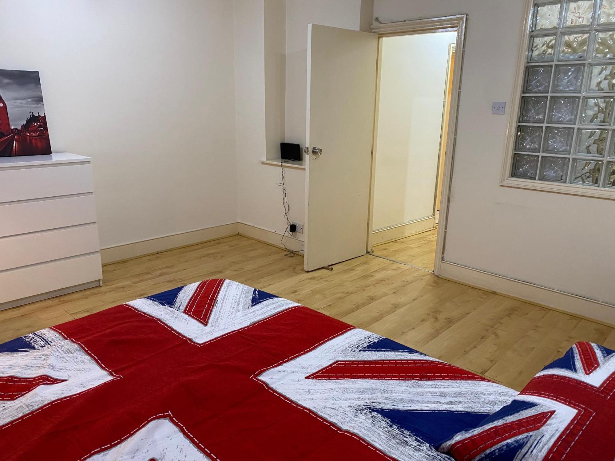Homestay Privet Near Cambridge Heath Station *