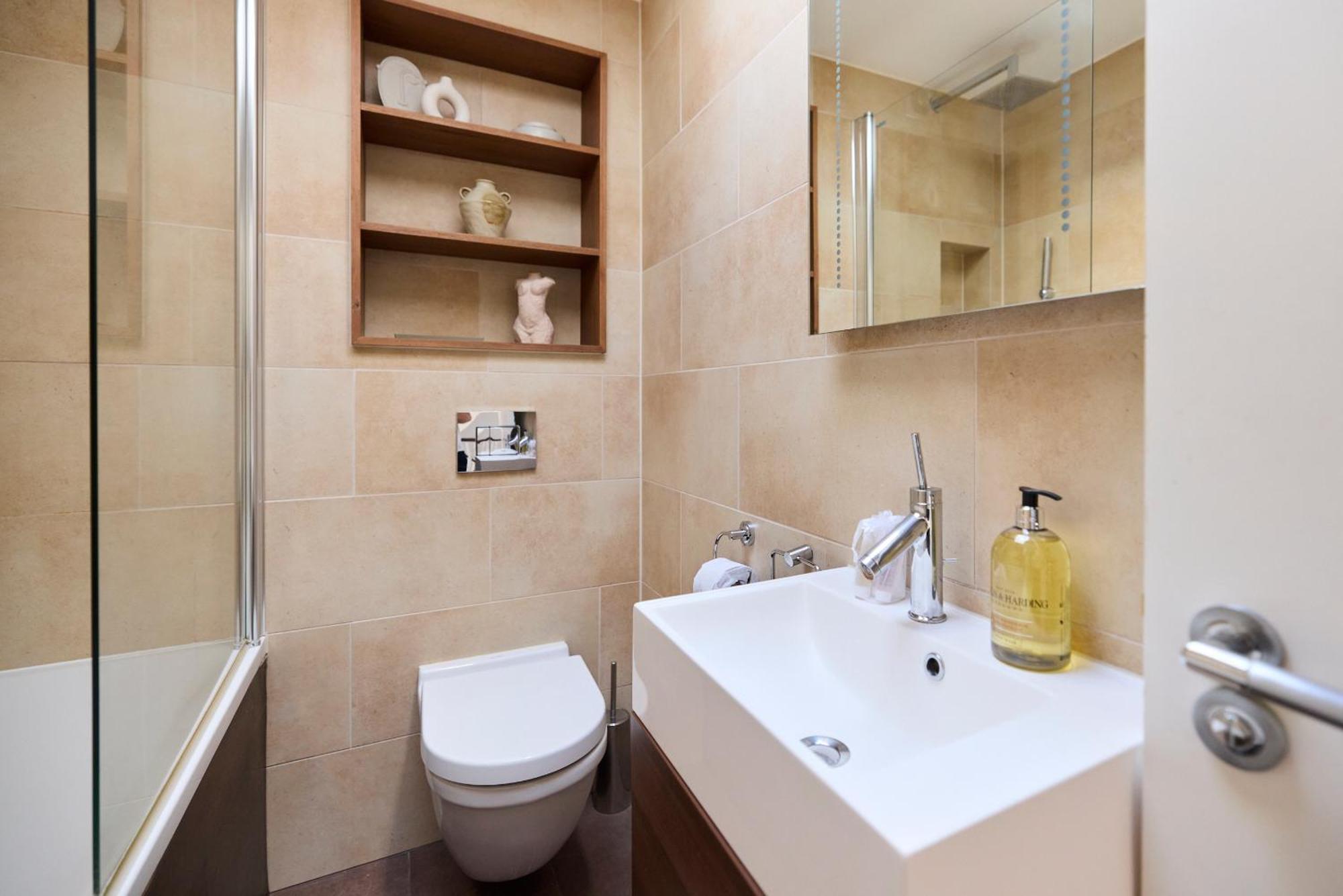 The Notting Hill Hideout - 2bdr Appartement Londen