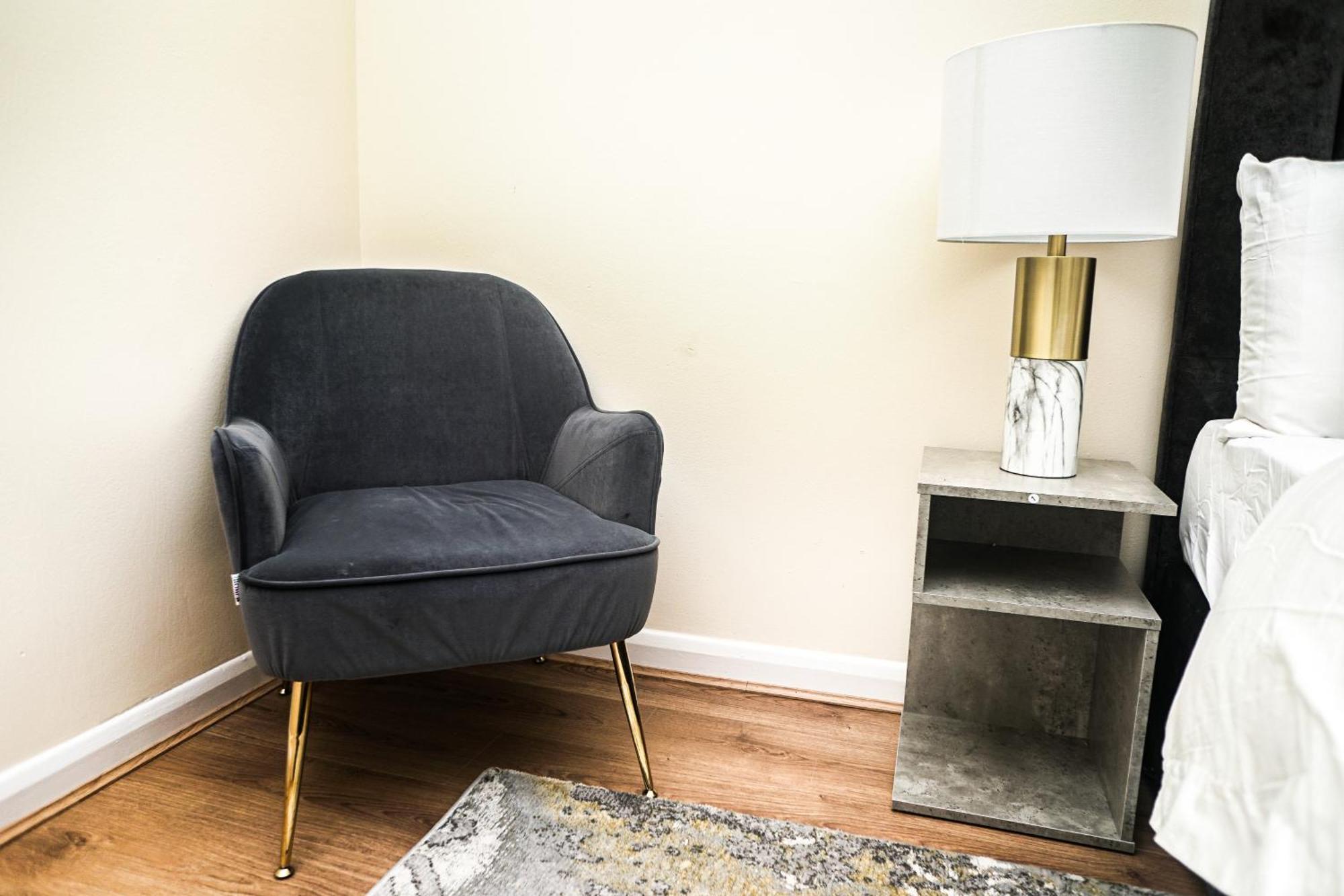 Bed & Breakfast Decosy London