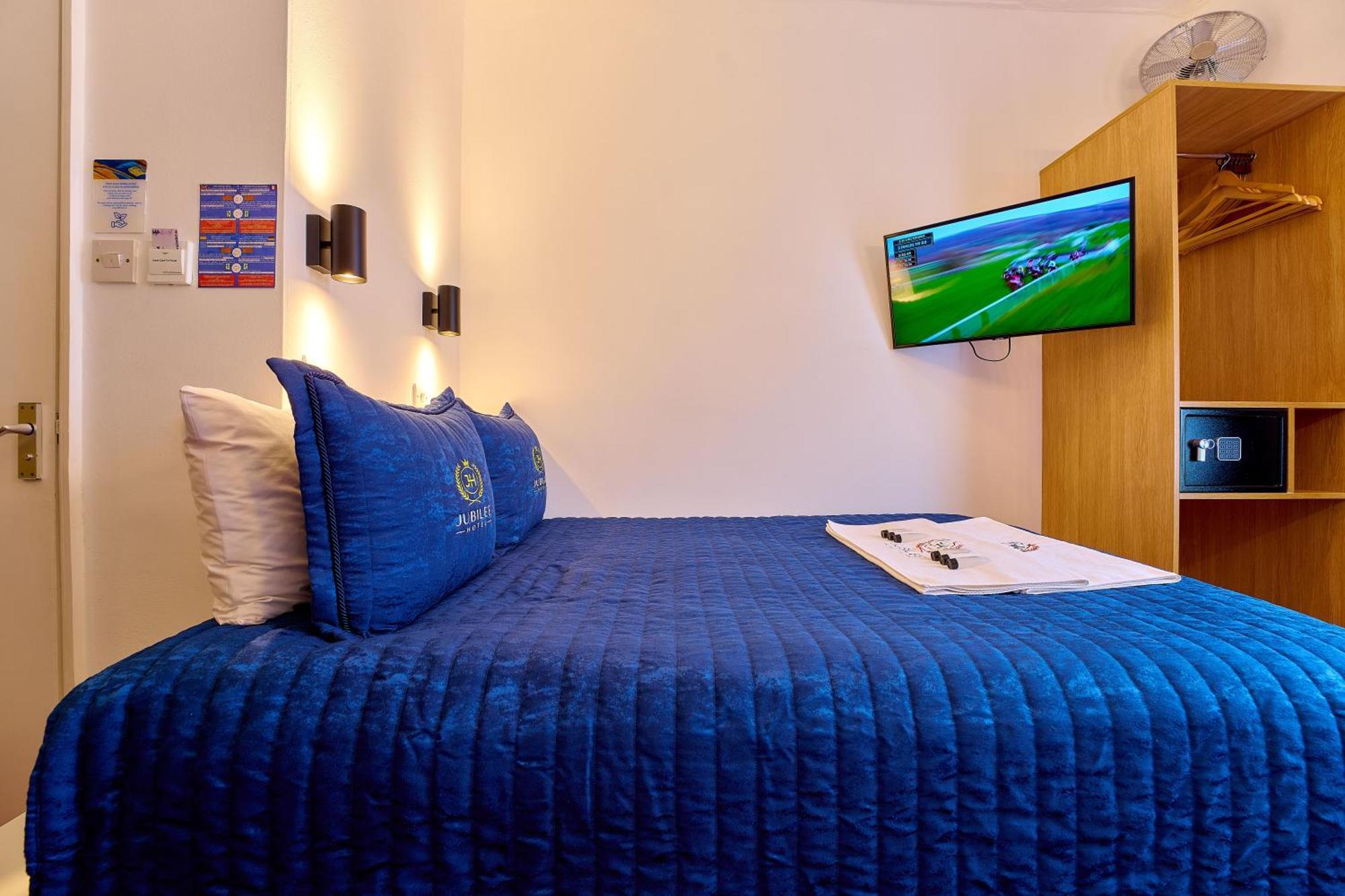 Jubilee Victoria Hotel 3*