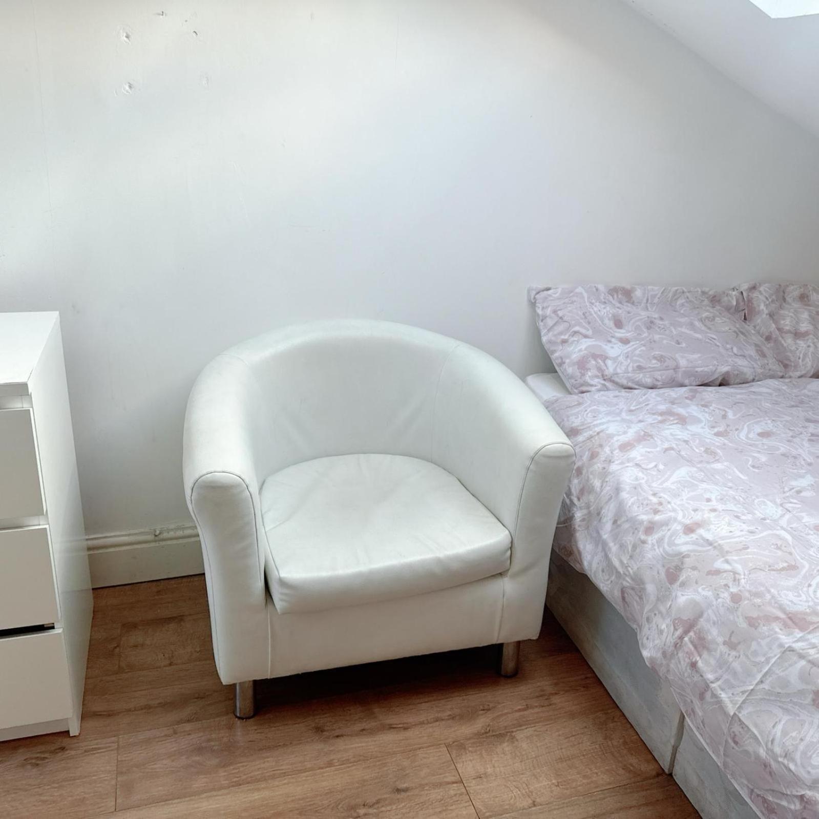 Bed & Breakfast Twenty One *
