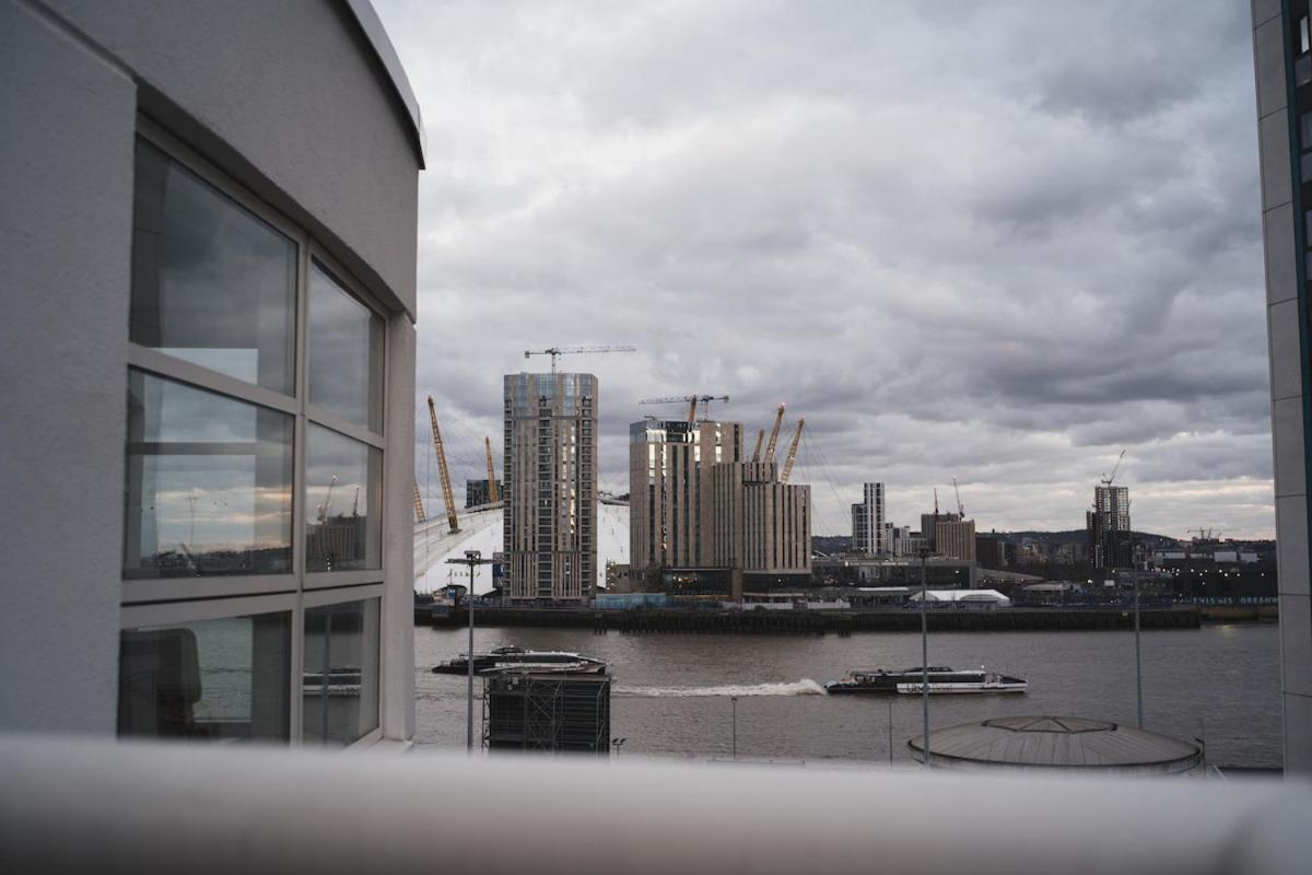 Luxury 2 Bedroom Penthouse With Thrilling Waterfront And Views, Canary Wharf Apartamento