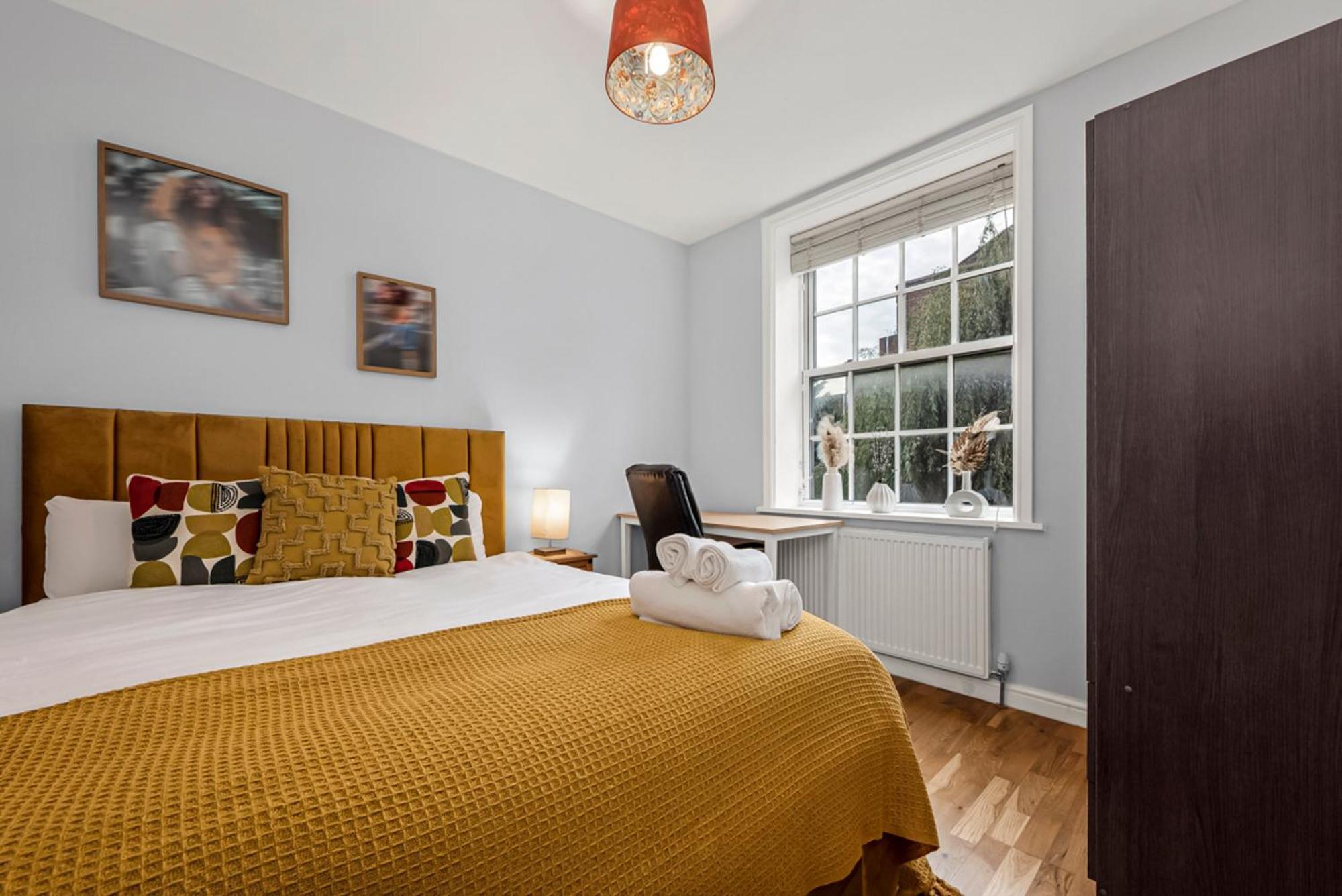 Stunning Modern 2 Bed Near Eye * Londres