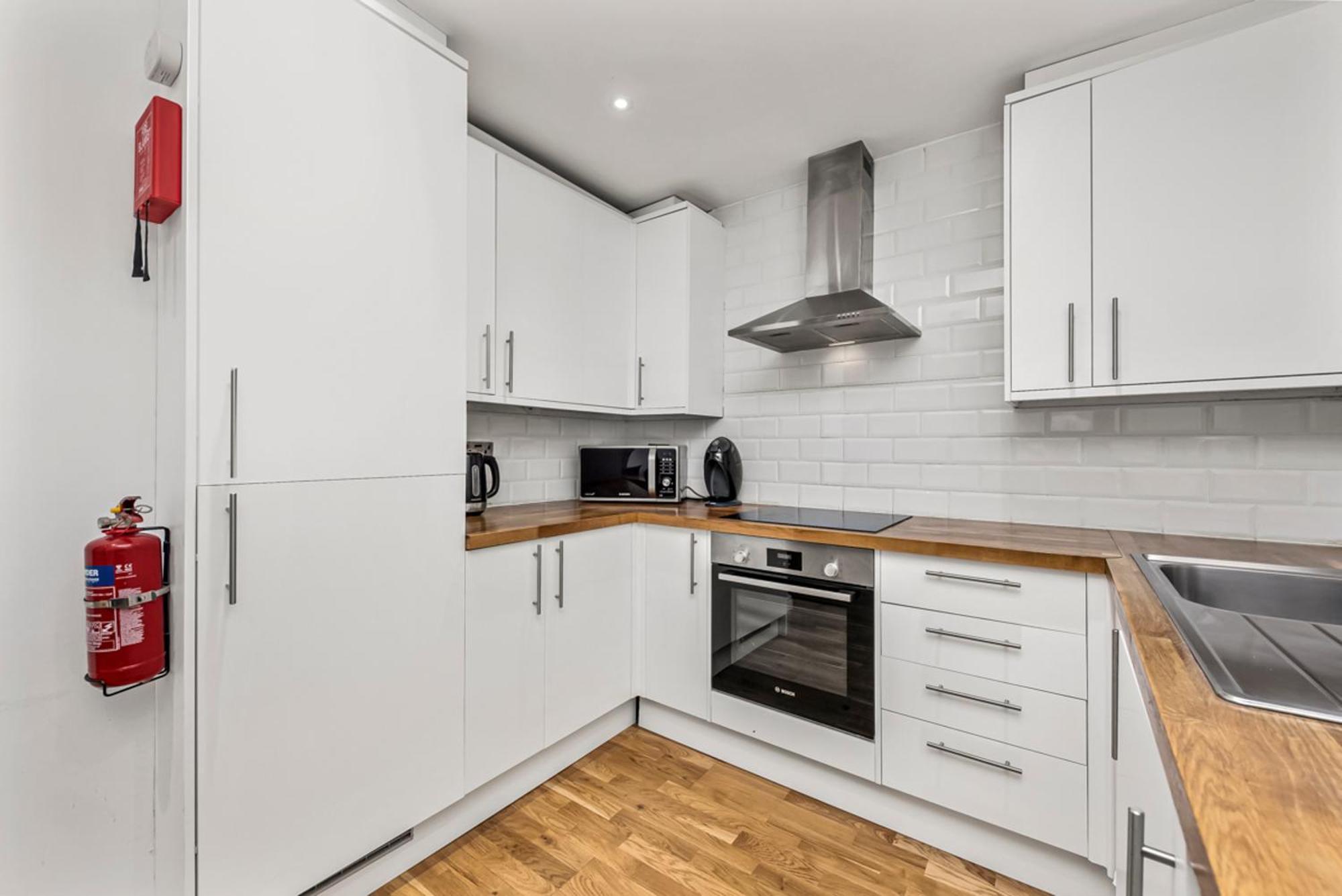 Stunning Modern 2 Bed Near Eye Apartamento