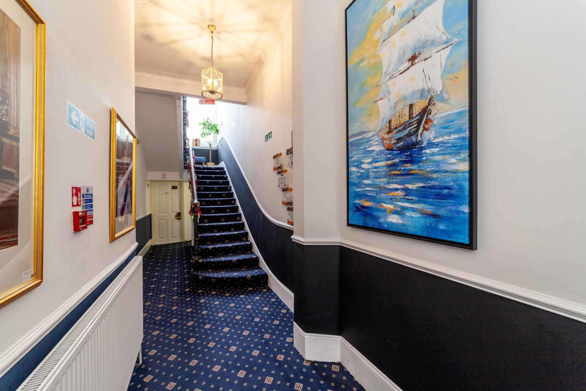 Hotel Jubilee Victoria London