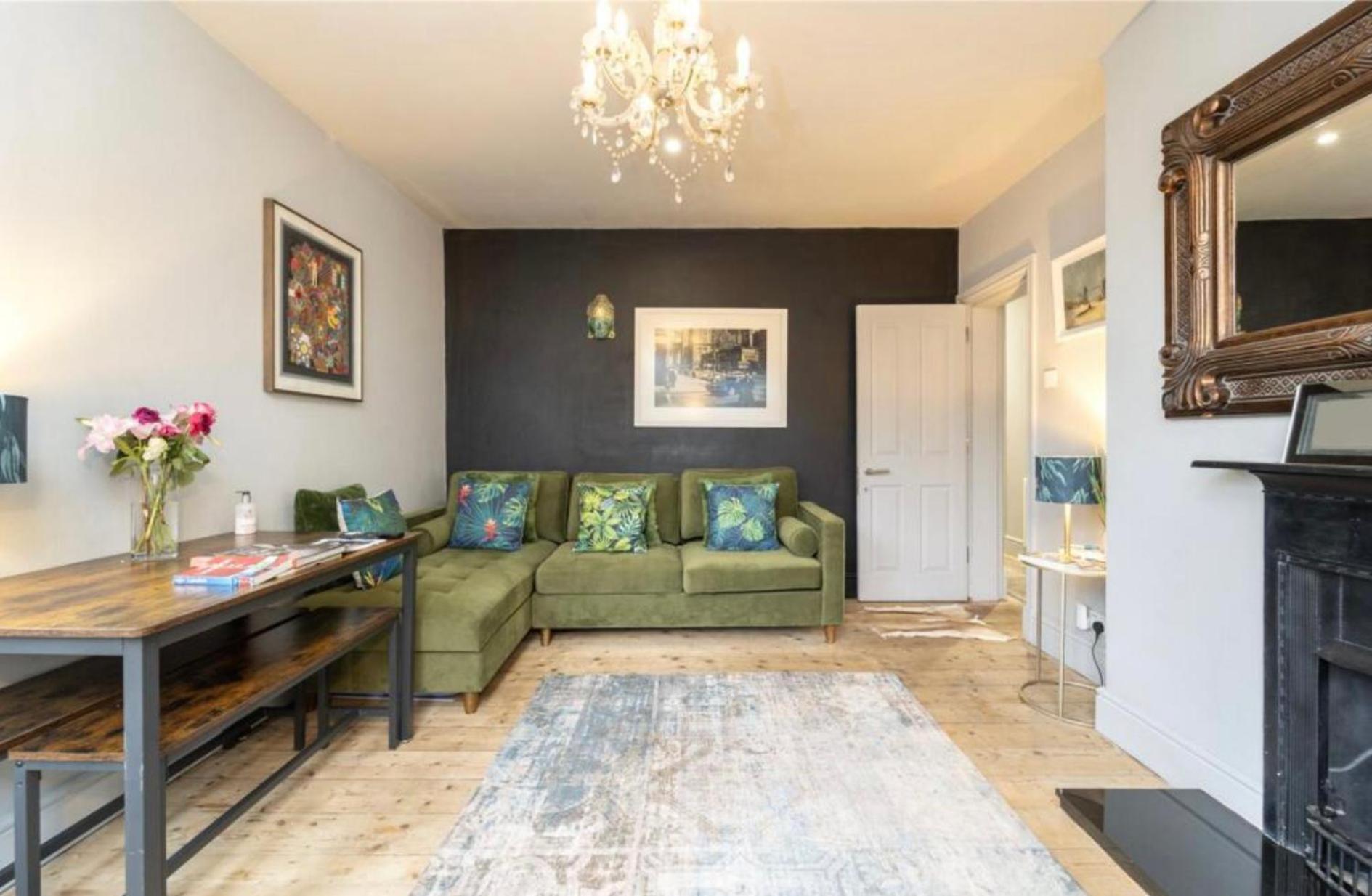 Tower Bridge Shad Thames Chiq Gated Parking Apartment London