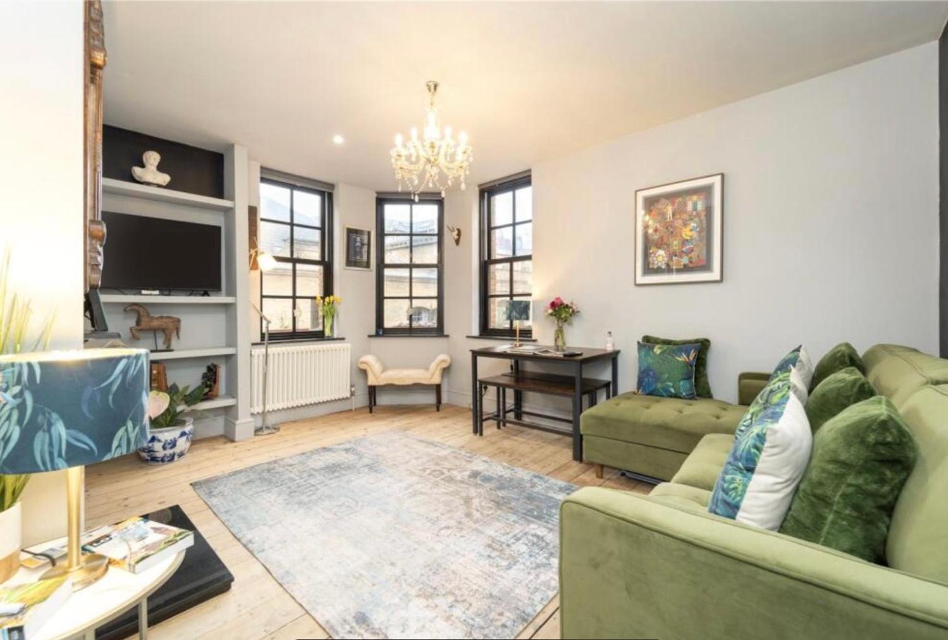 Tower Bridge Shad Thames Chiq Gated Parking Apartment