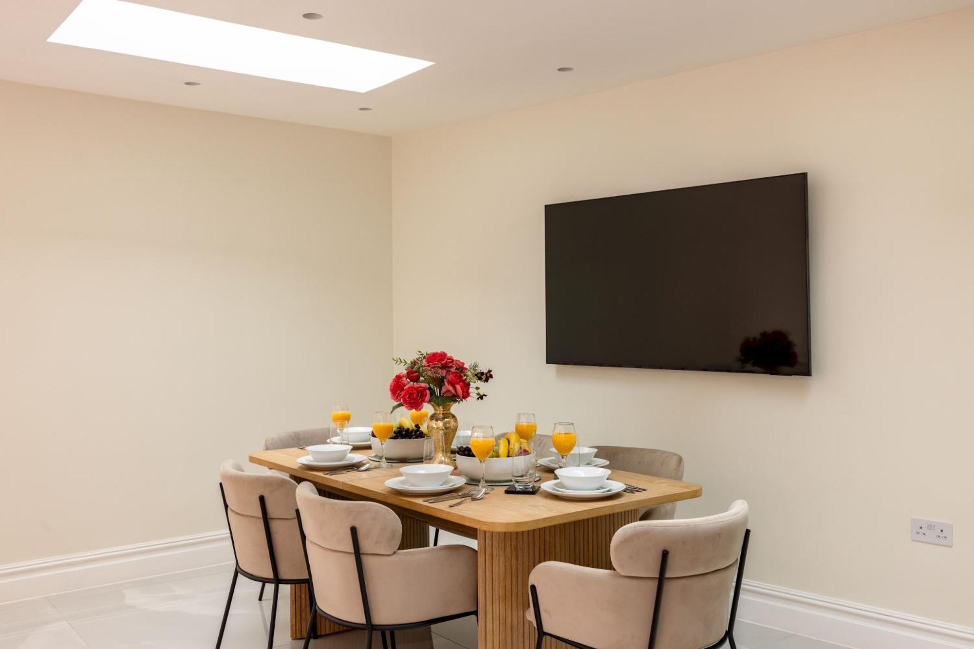 Сasa de vacaciones 3-bdr Stunning Lux Parking *