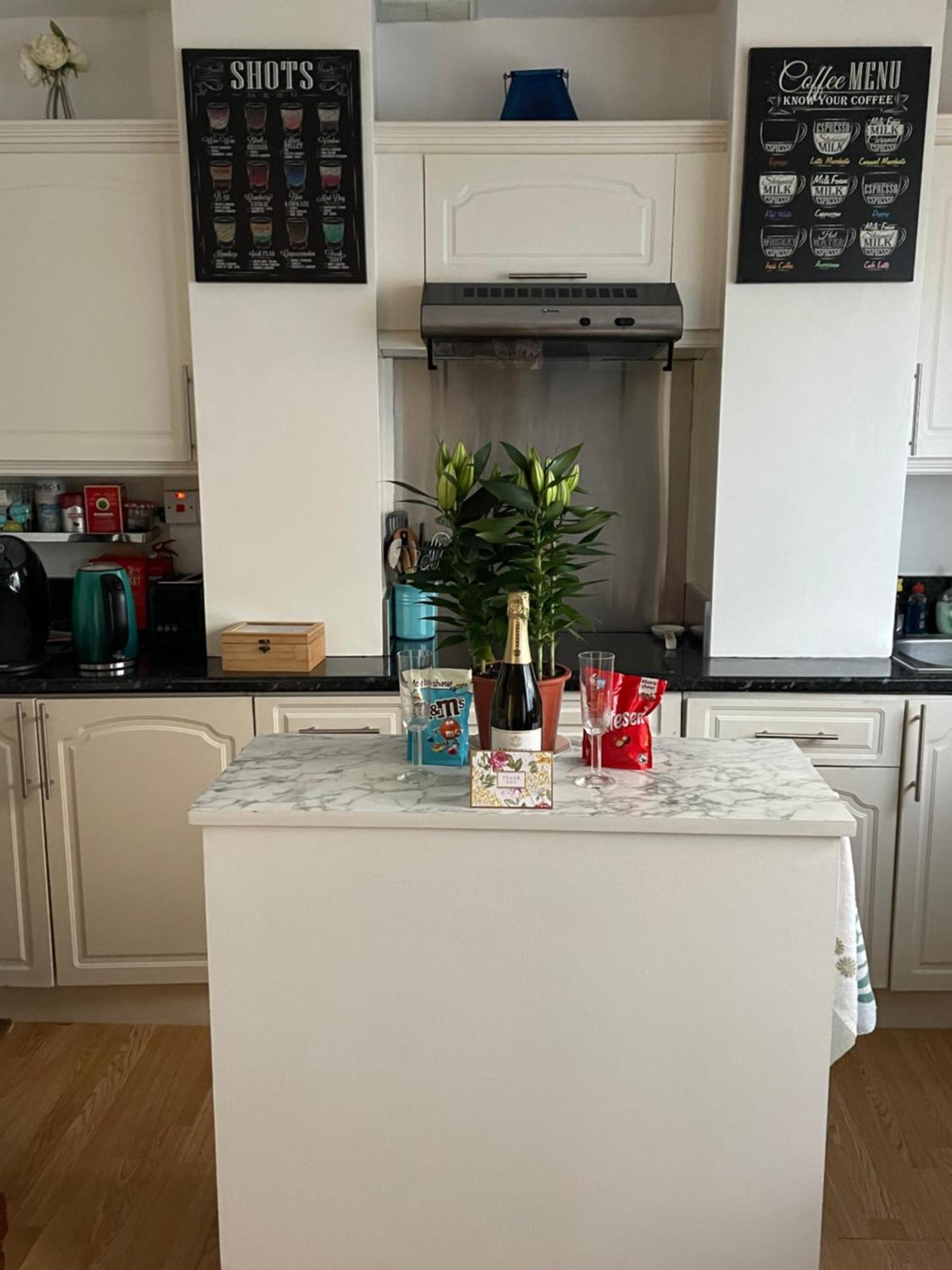 Zone 2, Private, Cosy Near Canary Wharf