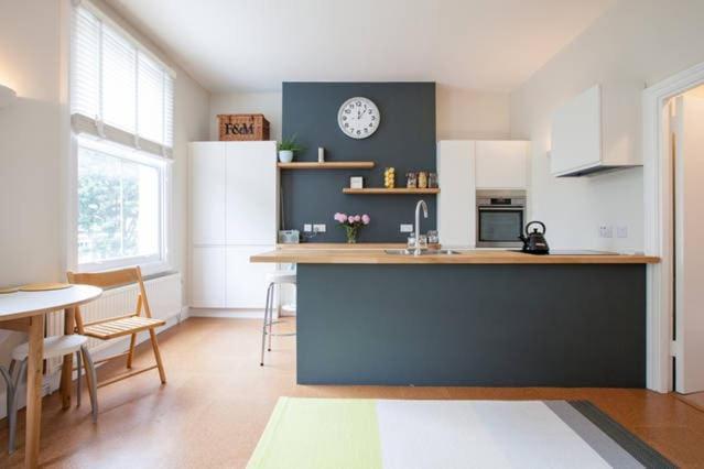 Cosy 1 Bed Apartment, De Beauvoir, N1 Apartment *