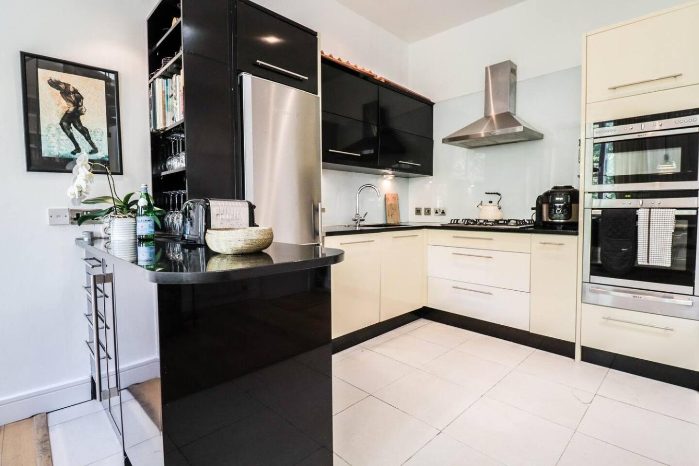 Hyde Park Luxe 2br - 4min Walk Paddington Station * London