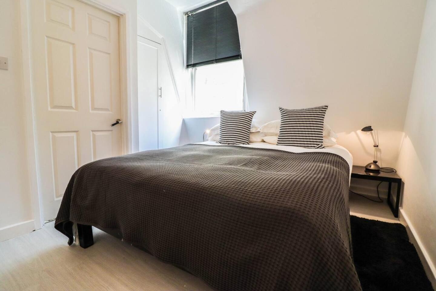 Apartment Hyde Park Luxe 2br - 4min Walk Paddington Station London
