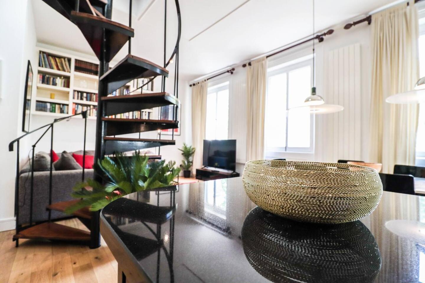 Hyde Park Luxe 2br - 4min Walk Paddington Station Apartment