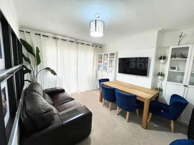 4 To 5 Bedroom Beautiful Sleeps 9-central Links Ferienhaus London