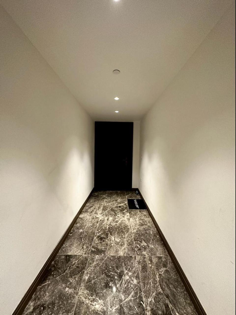 Apartment Iconic Luxury 2 Bed 2 Bath