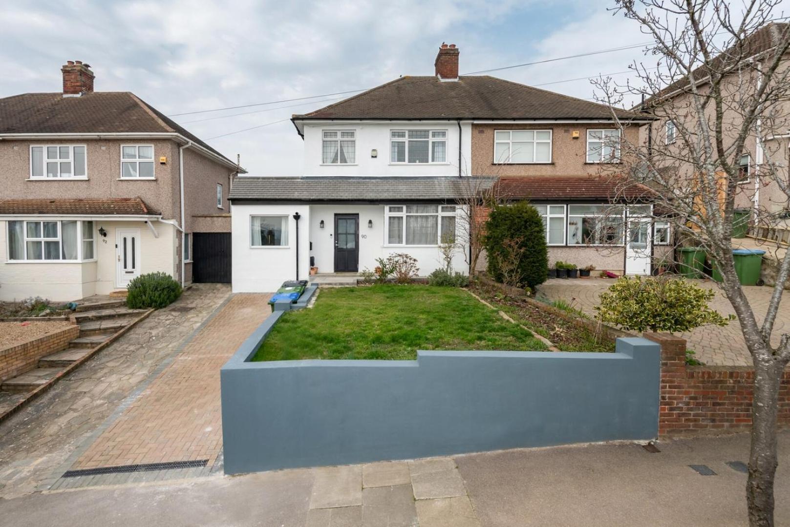 Modern 3b With Garden In Eltham, * London