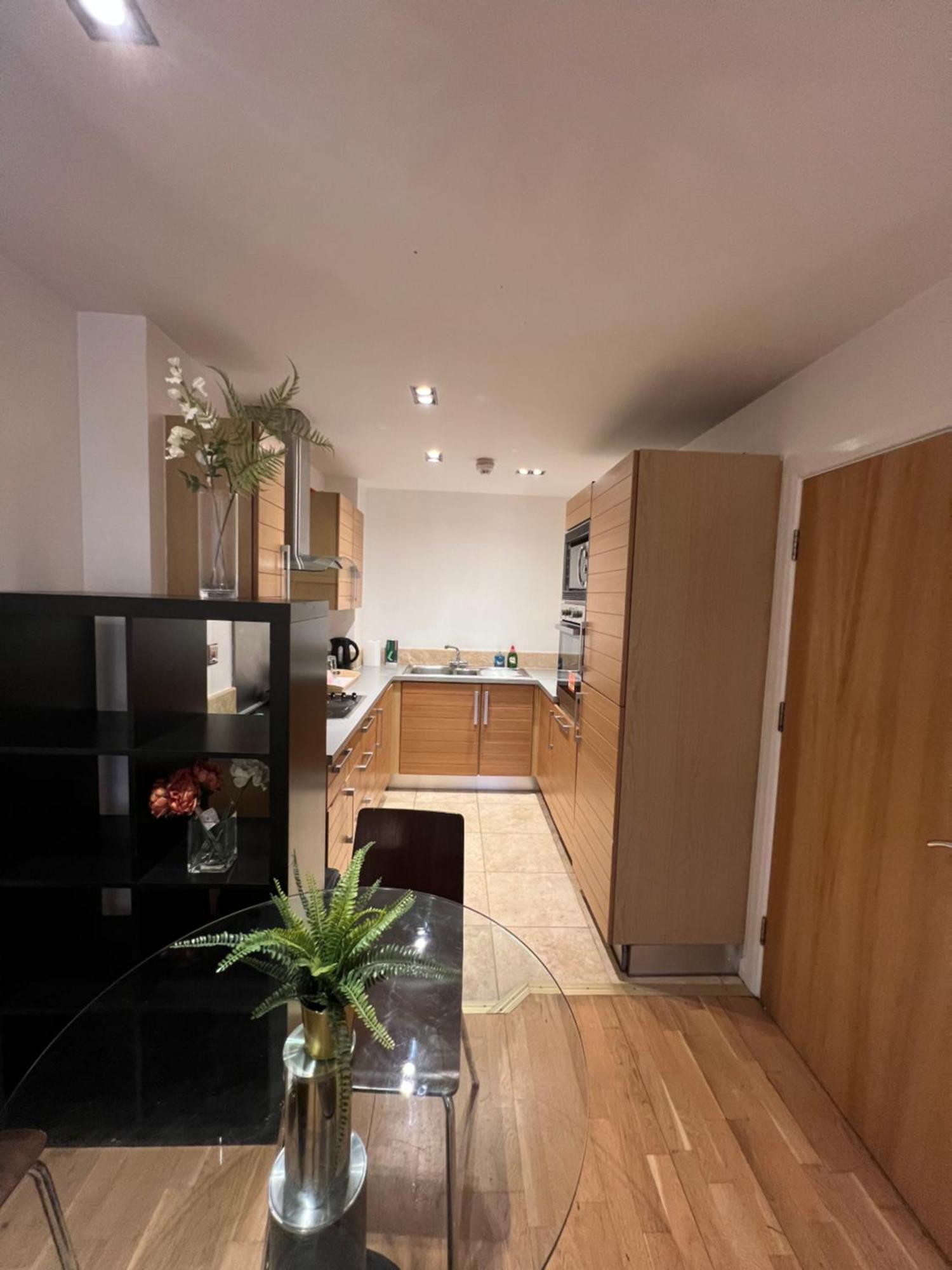 Canary Wharf O2 Arena Excel Greenwich Apartment *