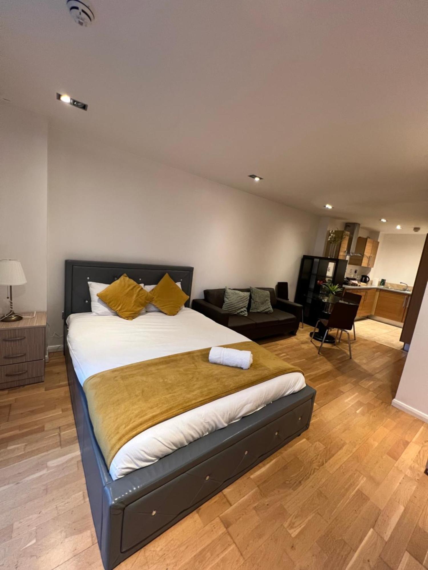 Canary Wharf O2 Arena Excel Greenwich Apartment
