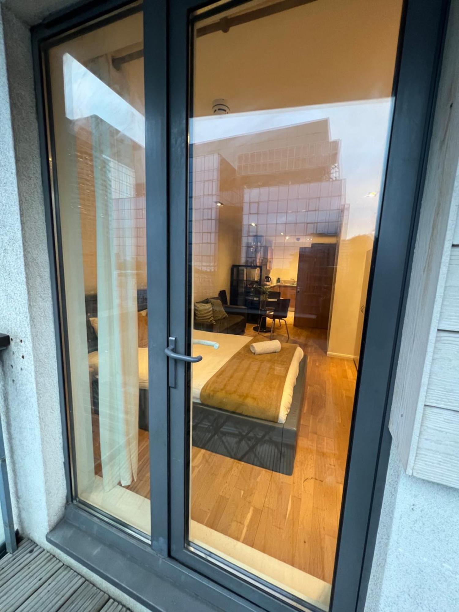 Canary Wharf O2 Arena Excel Greenwich Apartment London