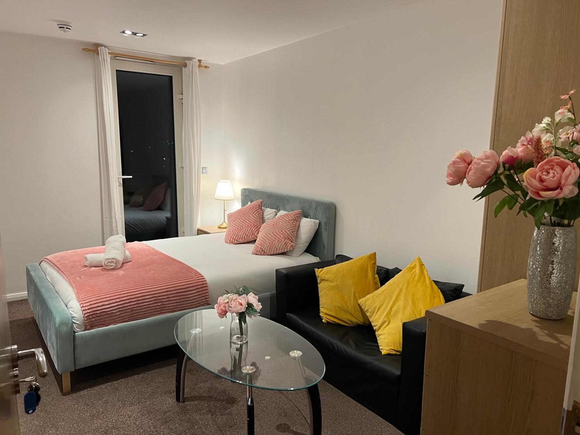 Canary Wharf O2 Arena Excel Greenwich Apartment London