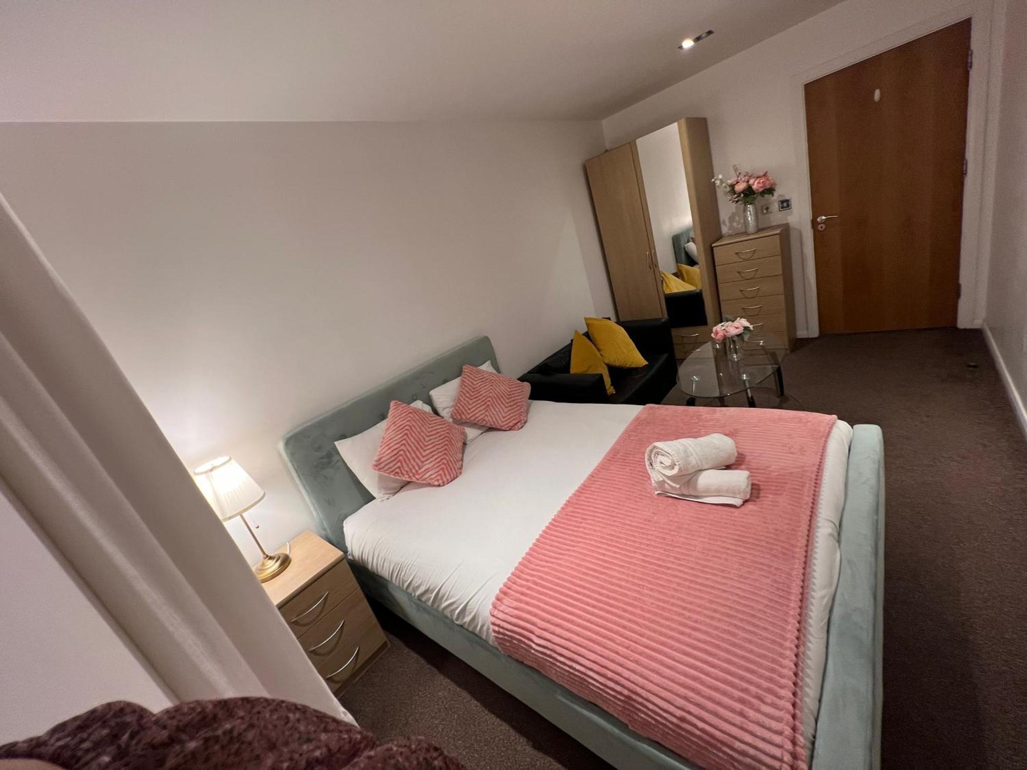 Canary Wharf O2 Arena Excel Greenwich Apartment *