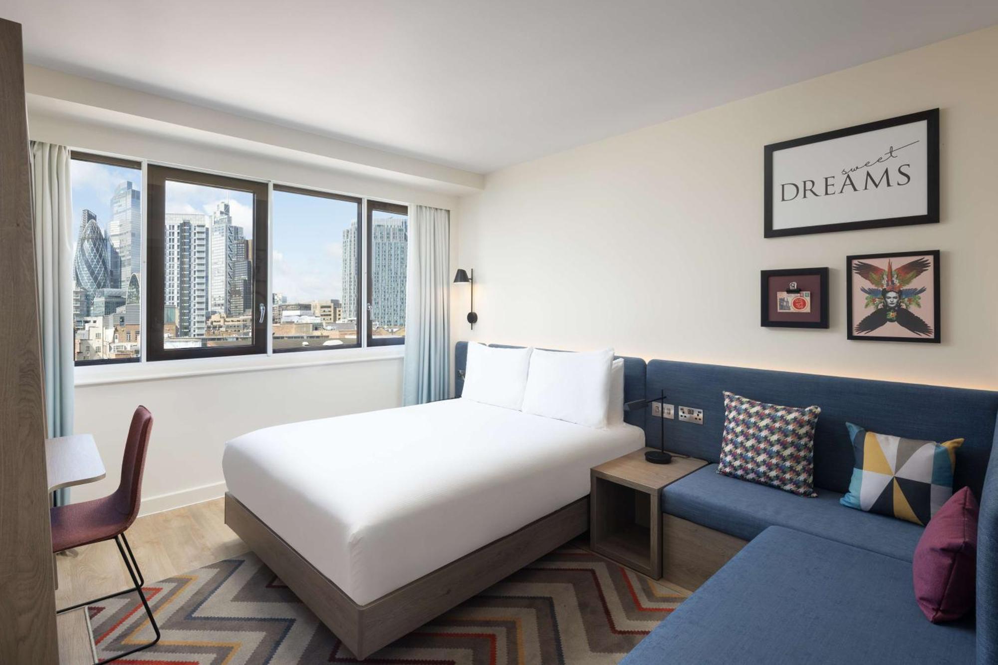 Hampton By Hilton 4*