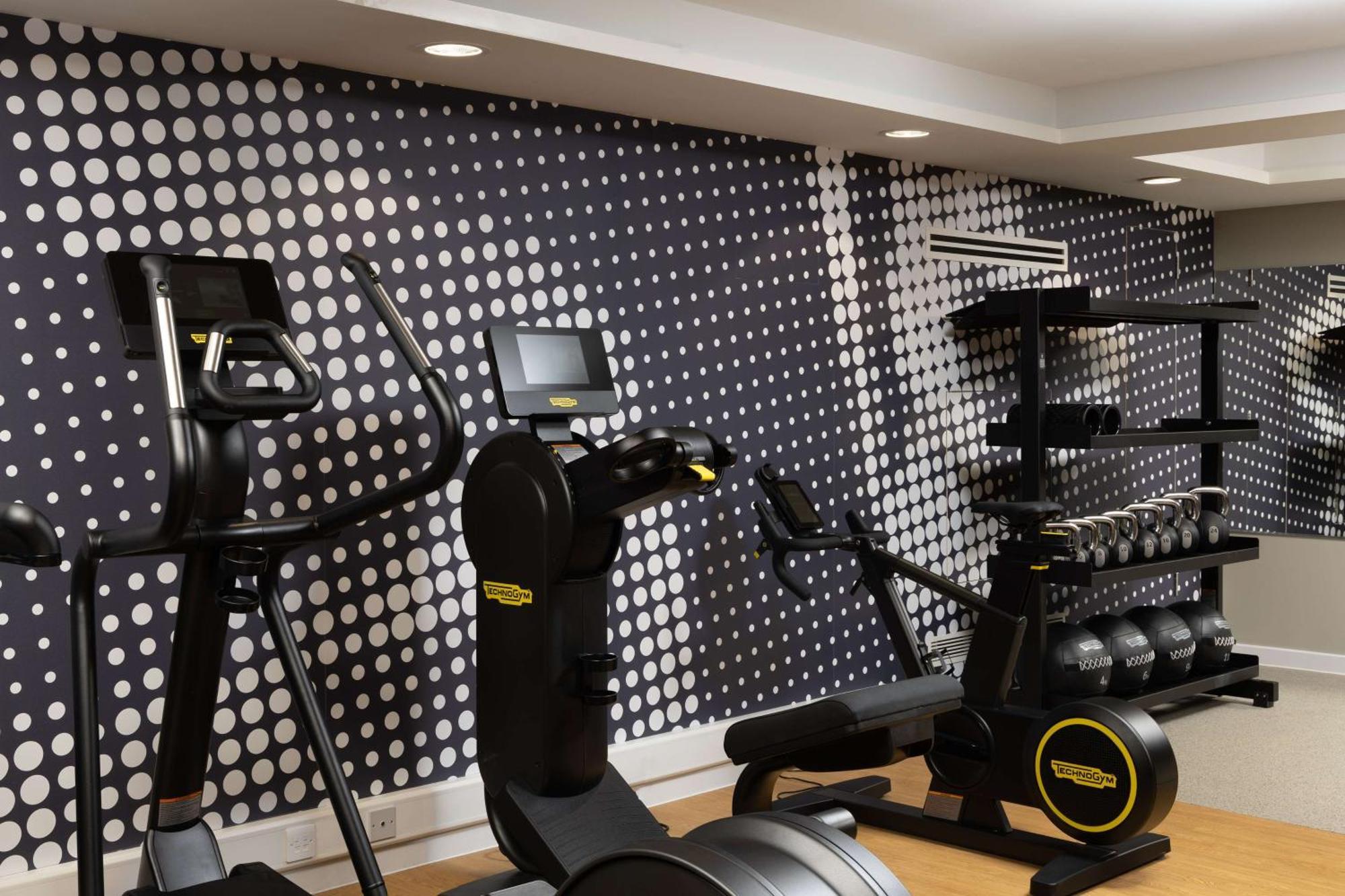 Hampton By Hilton 4*