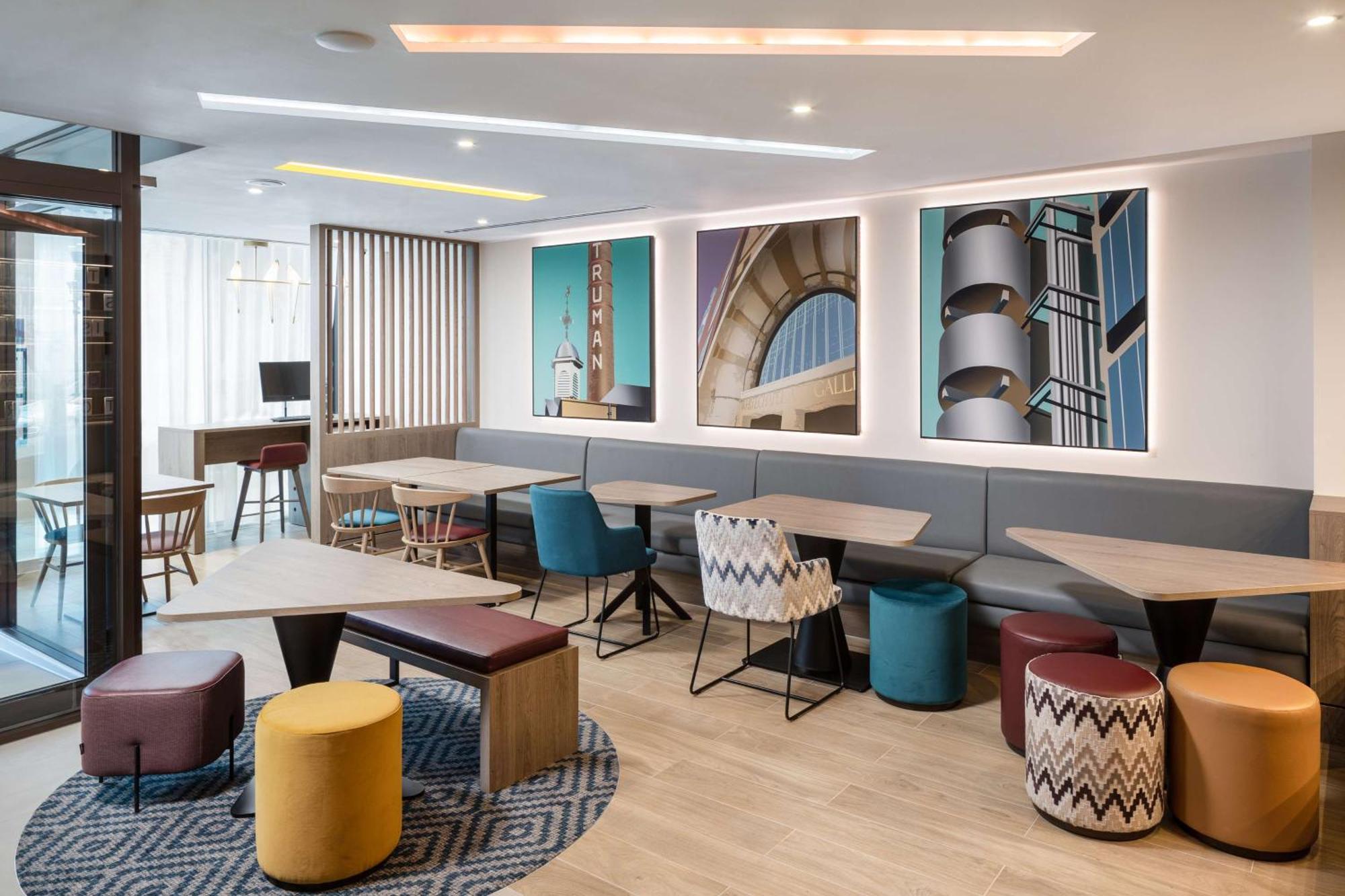 Hampton By Hilton London