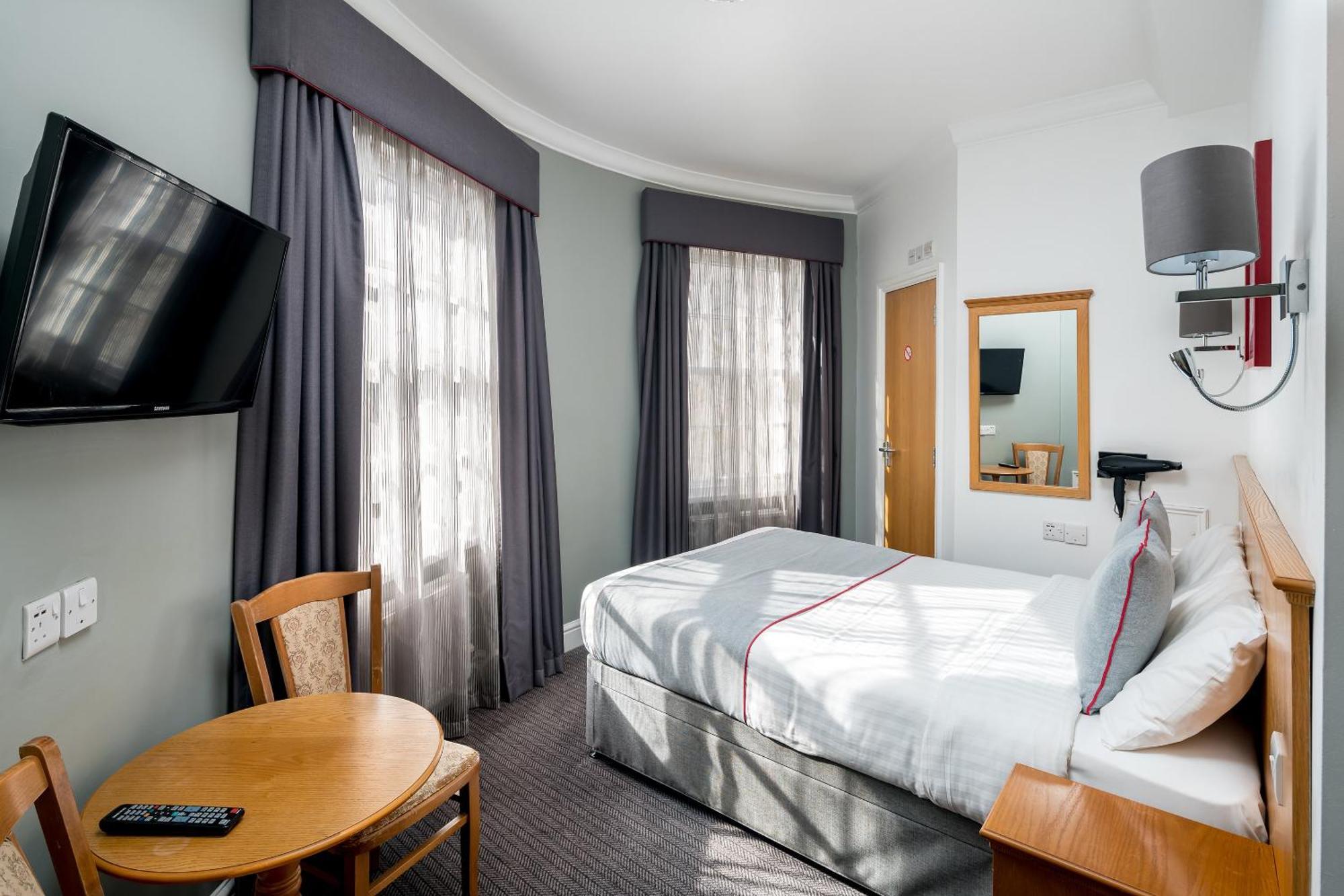 Oyo Townhouse New England, Victoria Hotel Londres