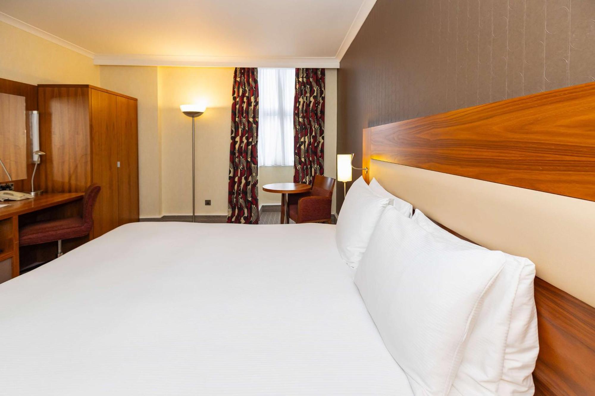 Hotel Hilton Olympia 4*
