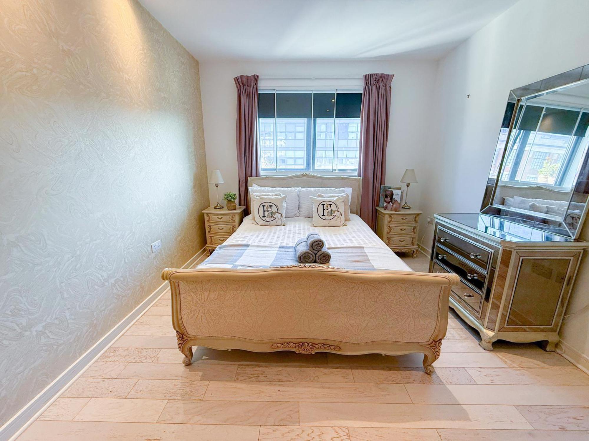 Ample 3-bedroom Flat With Lift In Kings Cross, Islington Apartment