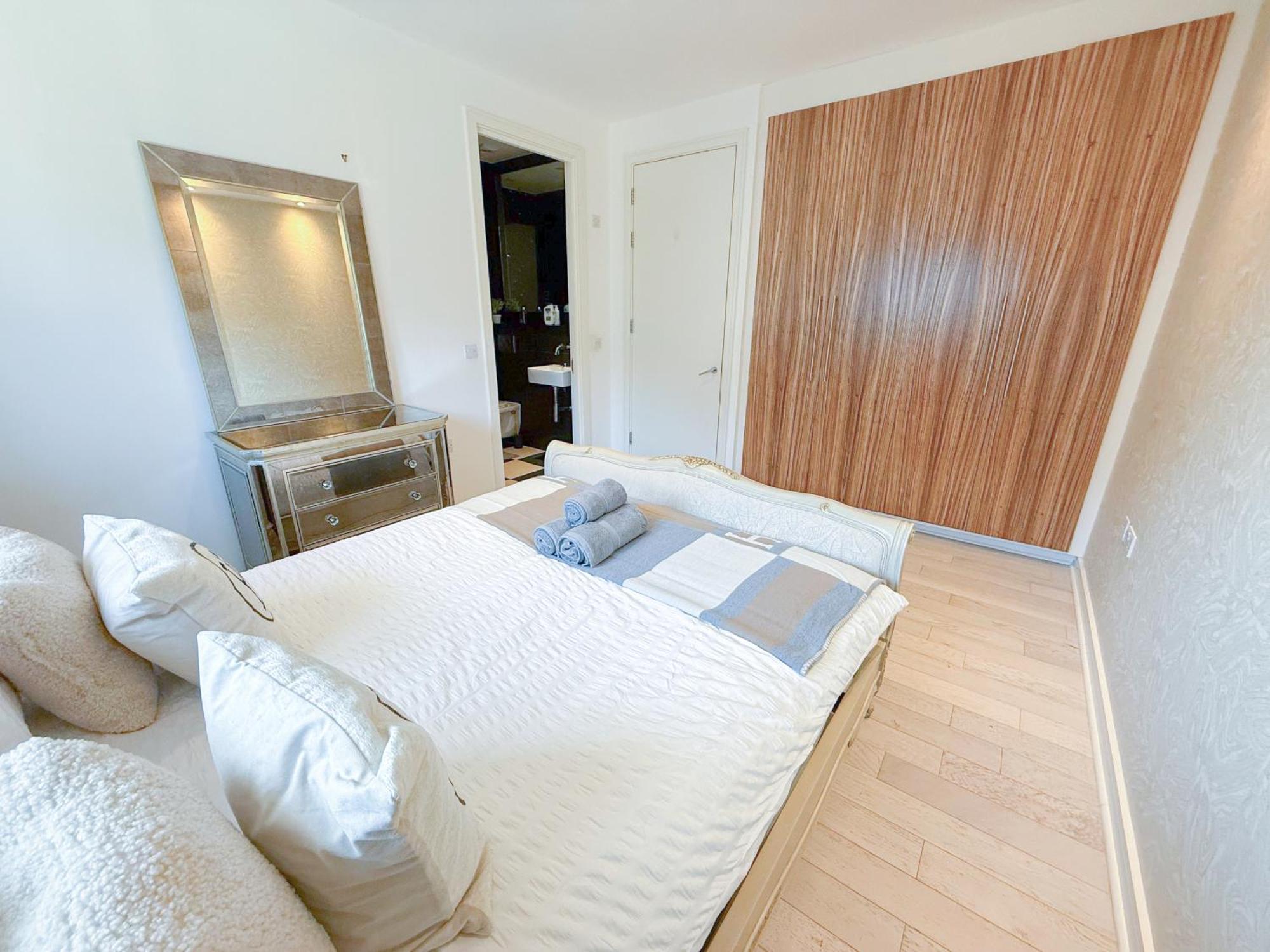 Apartment Ample 3-bedroom Flat With Lift In Kings Cross, Islington *