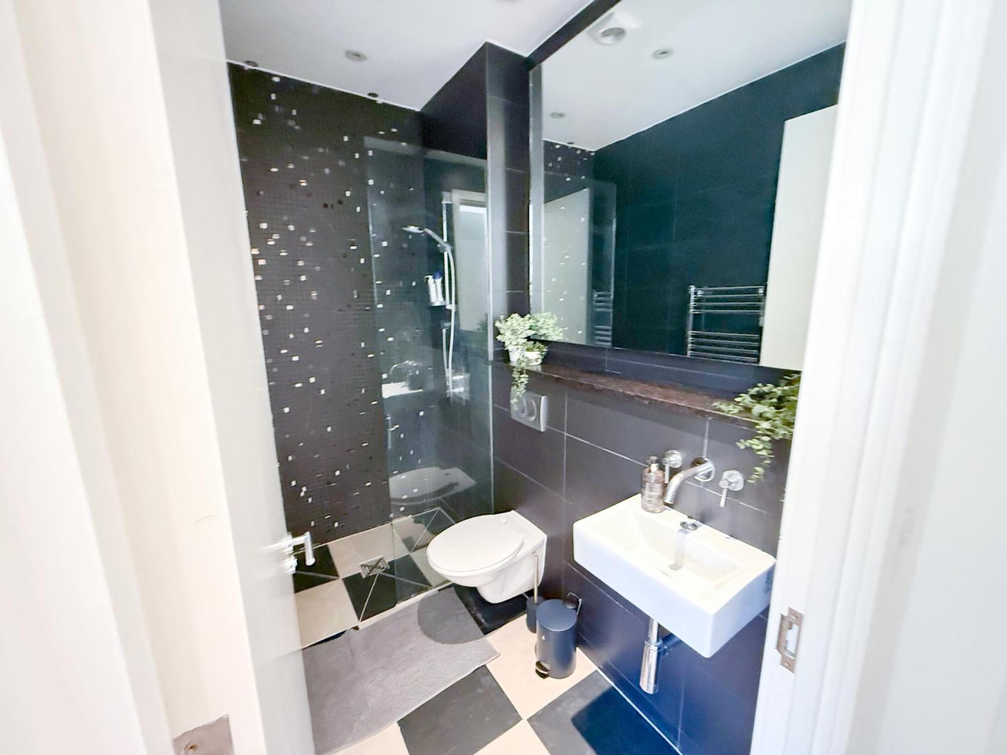 Apartment Ample 3-bedroom Flat With Lift In Kings Cross, Islington *