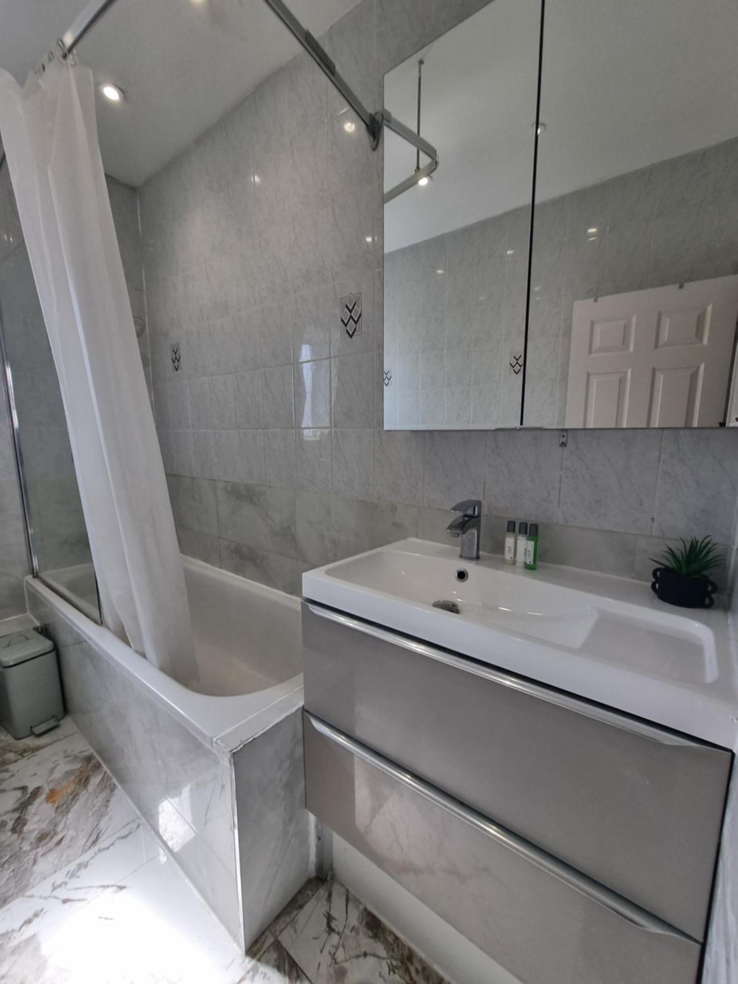 4th Flr Fantastic 3 Bedroom Flat In W2-g15 Appartement