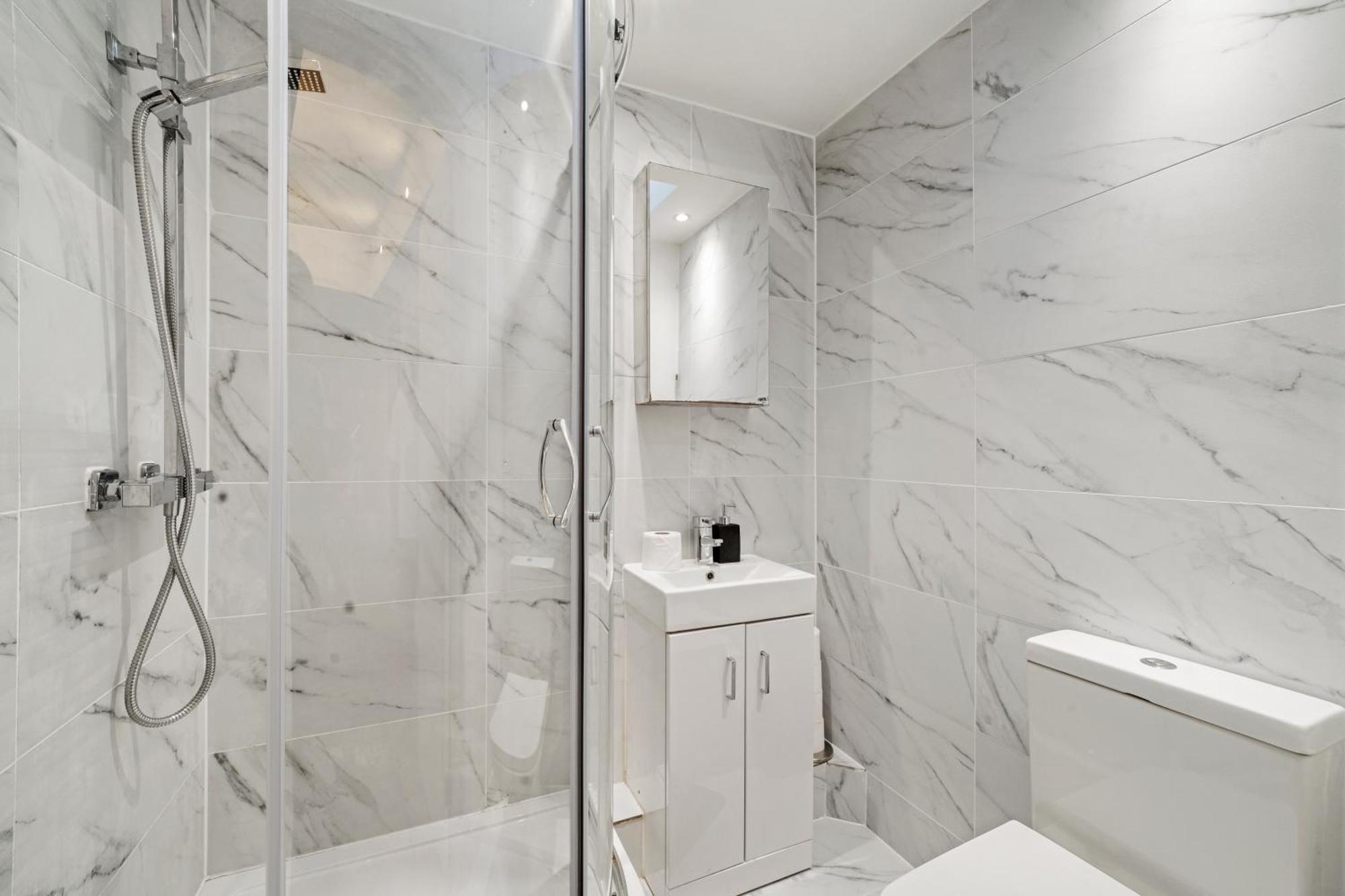 Apartment Beautiful Flat In Fulham - Great Views!- Sleeps 6 *