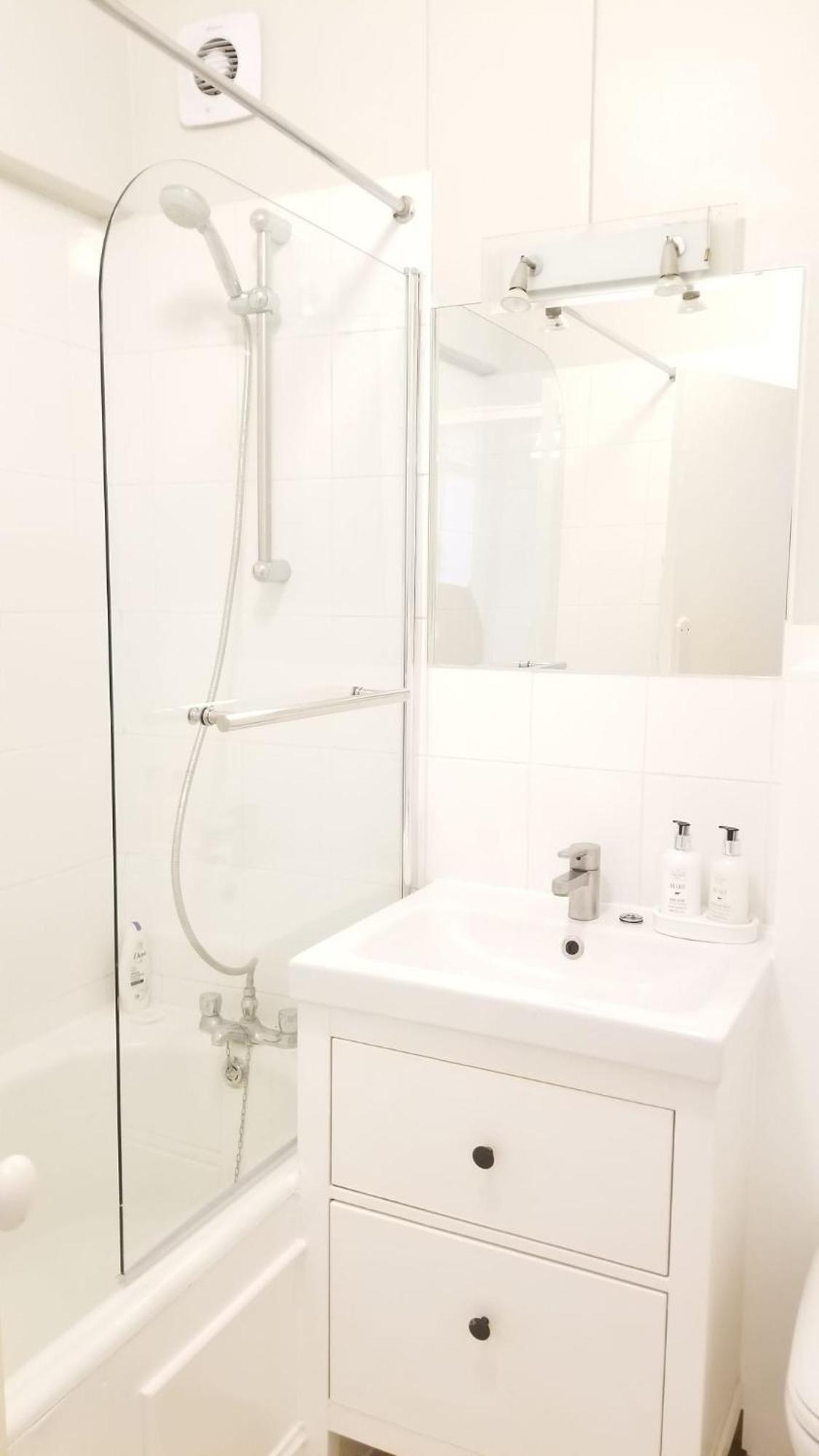 Hh5 Lovely 1 Bedroom London