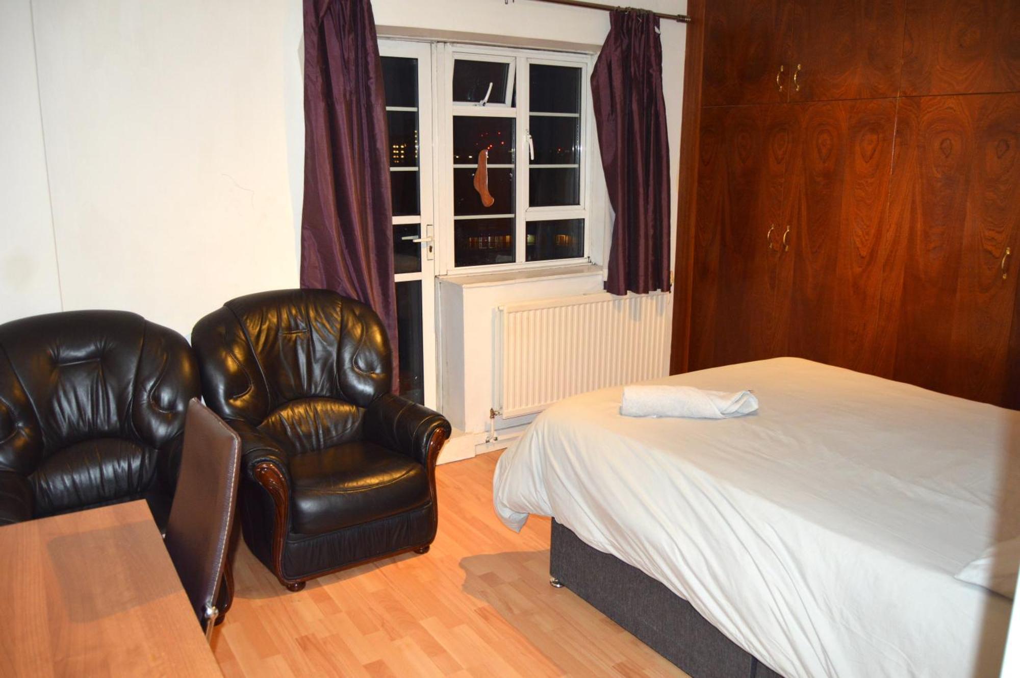Homestay Edgware Road *