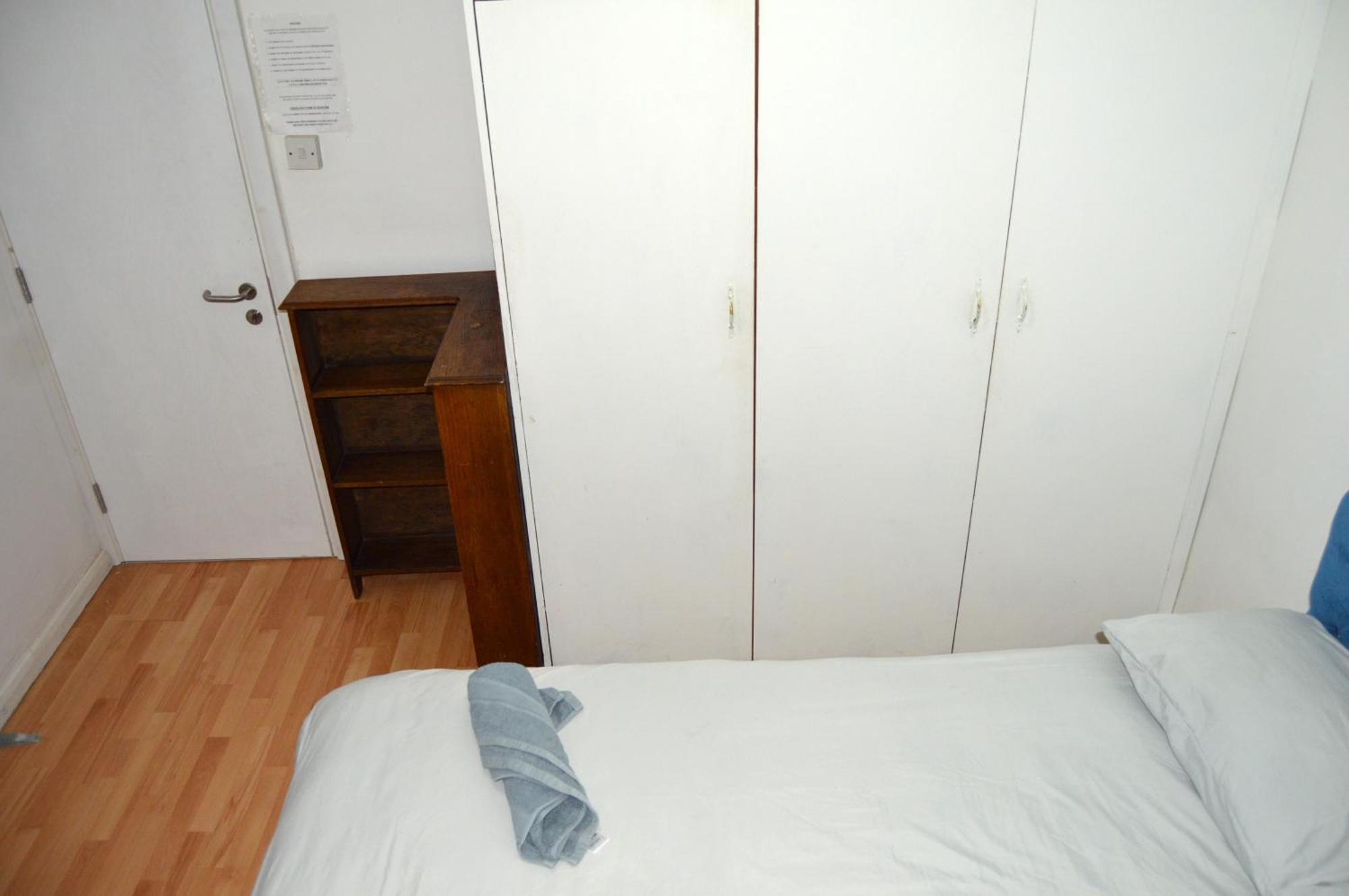 Homestay Edgware Road