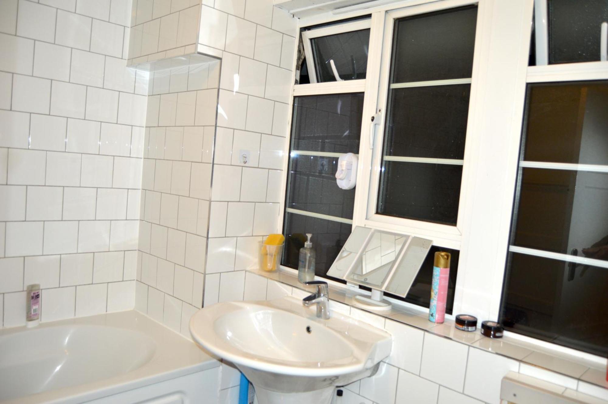 Homestay Edgware Road *