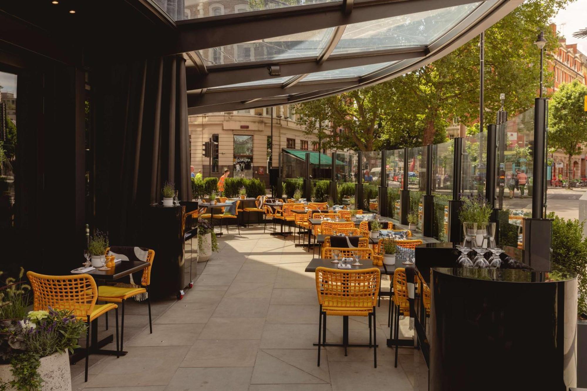 Art'otel Hoxton, Powered By Radisson 4* Londen
