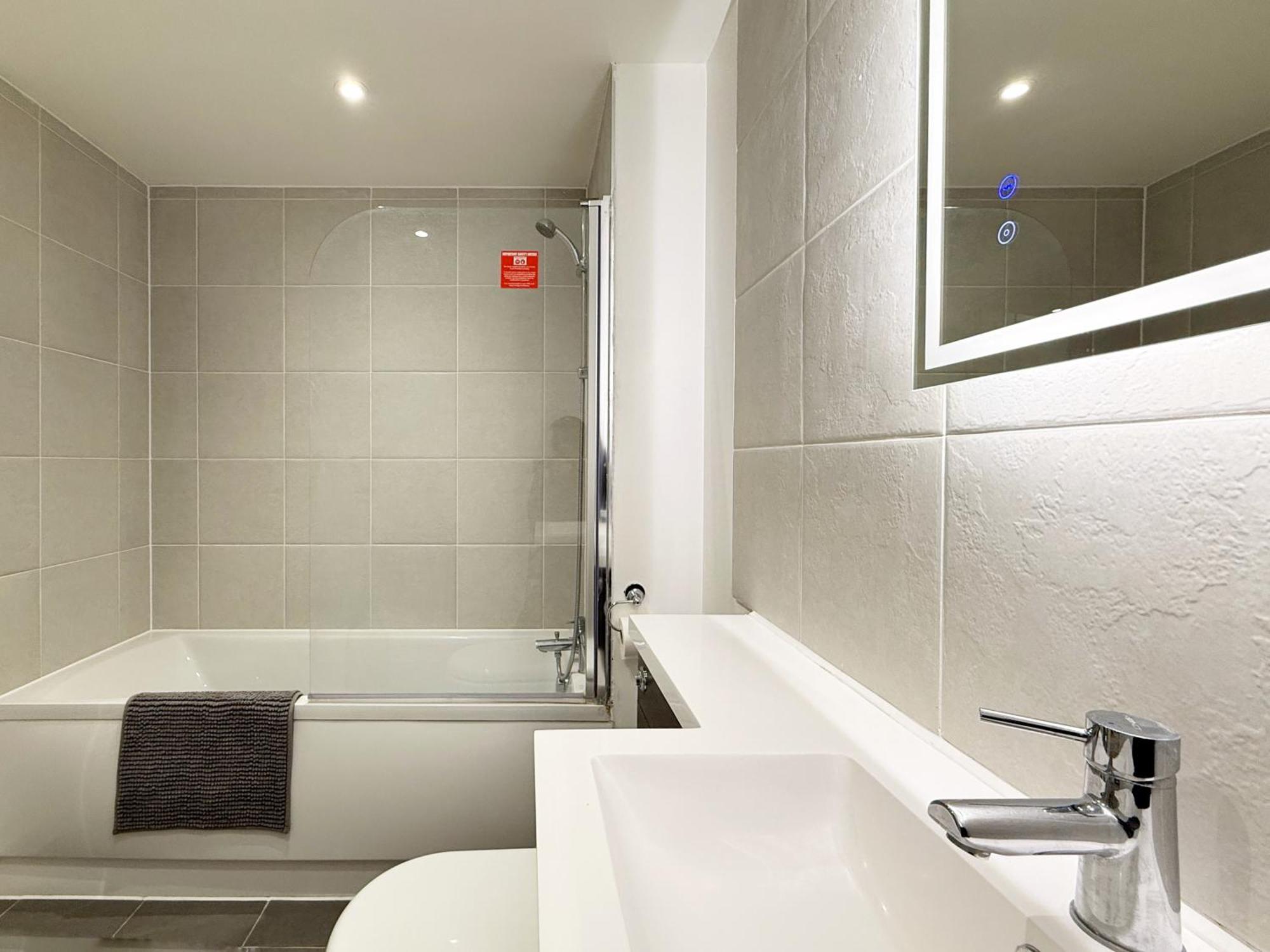 Ellie Place In Woolwich - 3 Double Beds, Ideal For Families Apartamento Londres